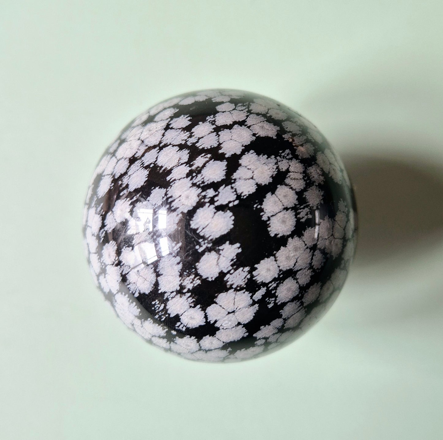 Kristallen Bol Snowflake Obsidian 65mm Edelsteen Crystal Sphere - 333gram obisidiaan