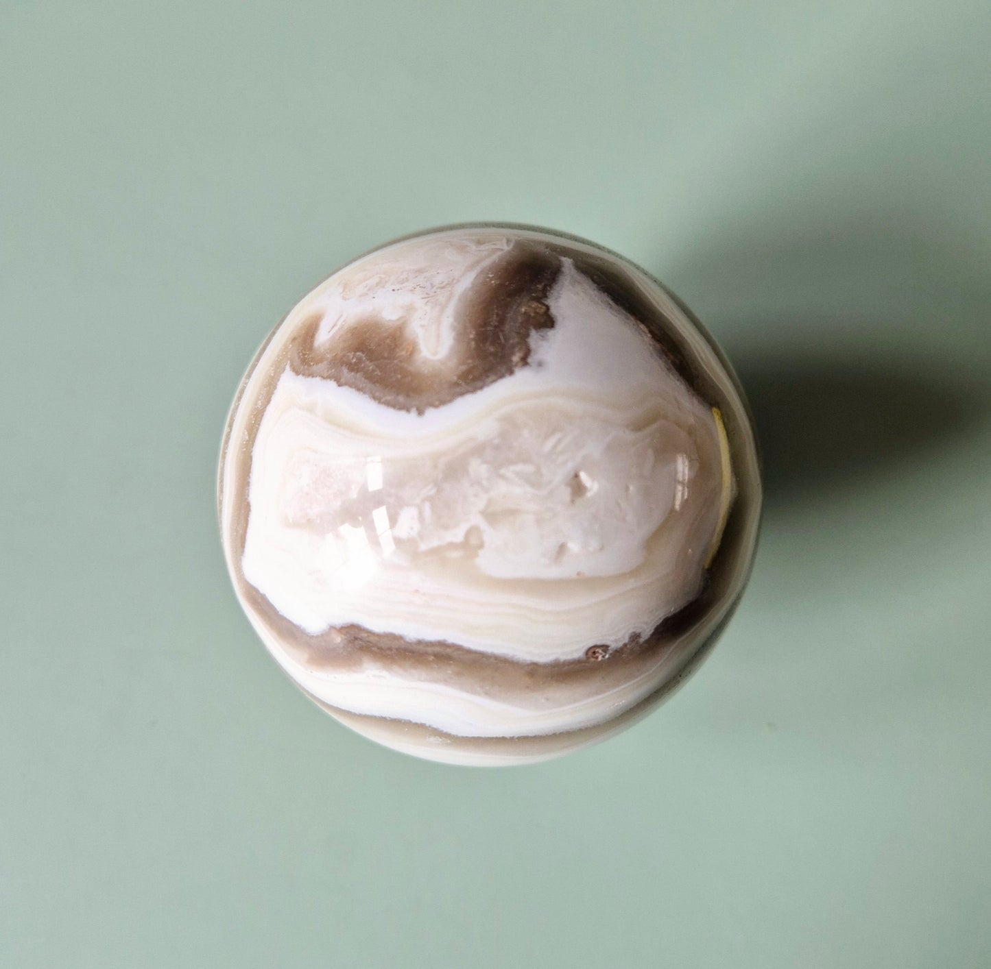 Kristallen Edelsteen Bol Coffee Agate sphere 60mm, 300gram