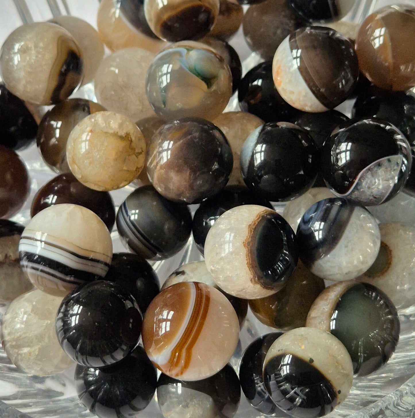 Mini Black Silk Agate Sphere – 1-2cm