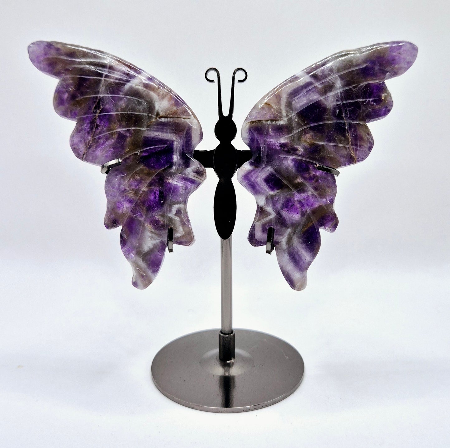 Chevron (dream) Amethist Butterfly / Vlinder geslepen Edelsteen met Metalen Standaard