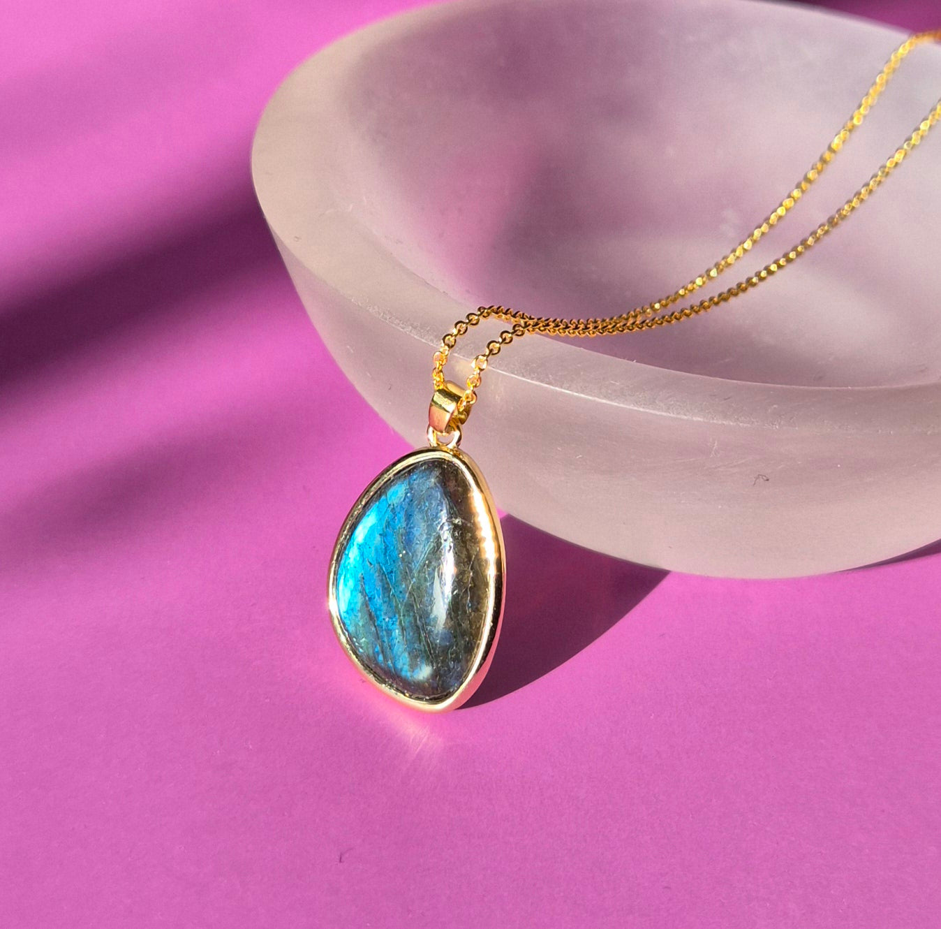Gold color Labradorite Necklace with 25mm flashy pendant