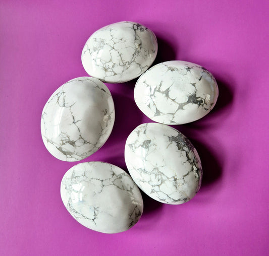 Crystal Howlite Palm stone Stress Relief Healing Gift