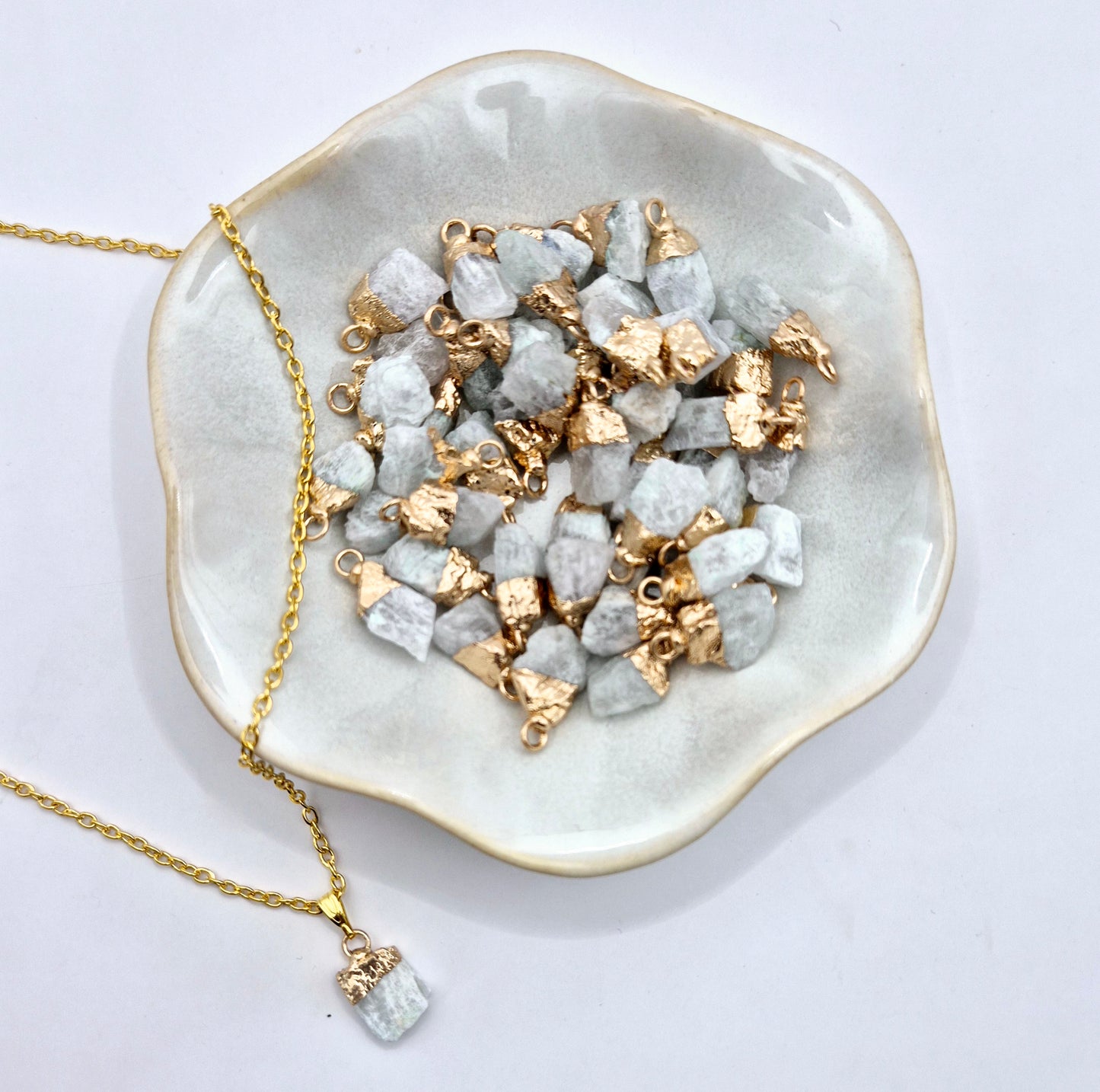 Gold-Colored Necklace with Raw Moonstone Pendant (1cm)