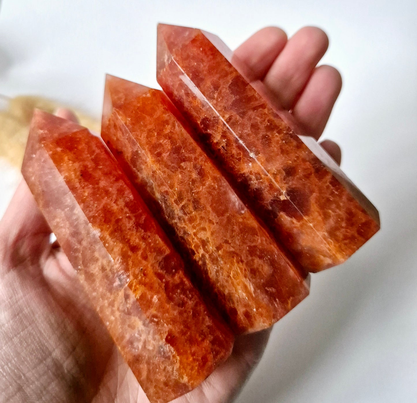 Strawberry Quartz Edelsteen Torens – 9-10 cm (2-3 cm dik) Obelisk punt