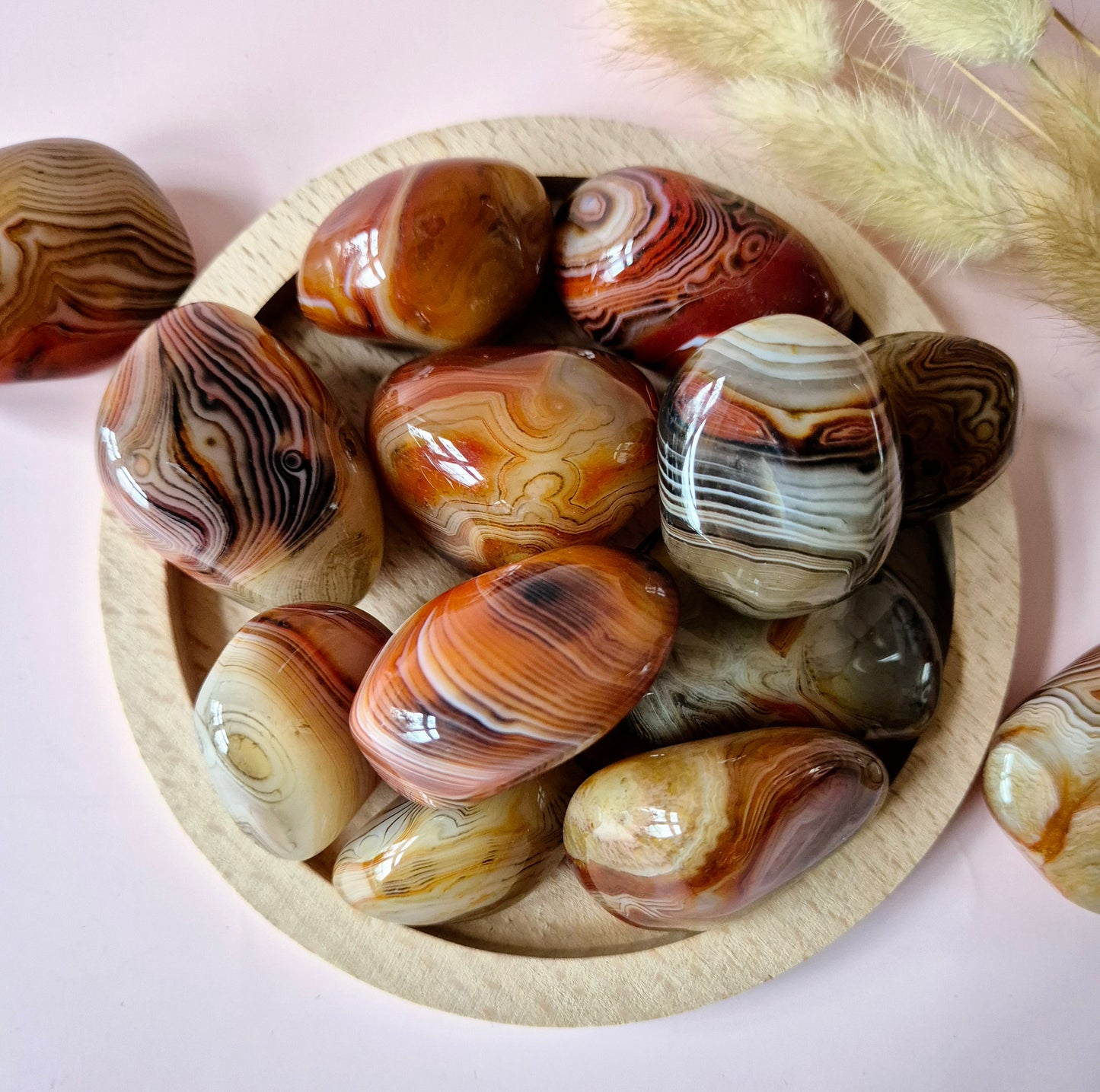 Gemstone Sardonyx Handstones (4-7 cm) Tumbled stones / Palm stones