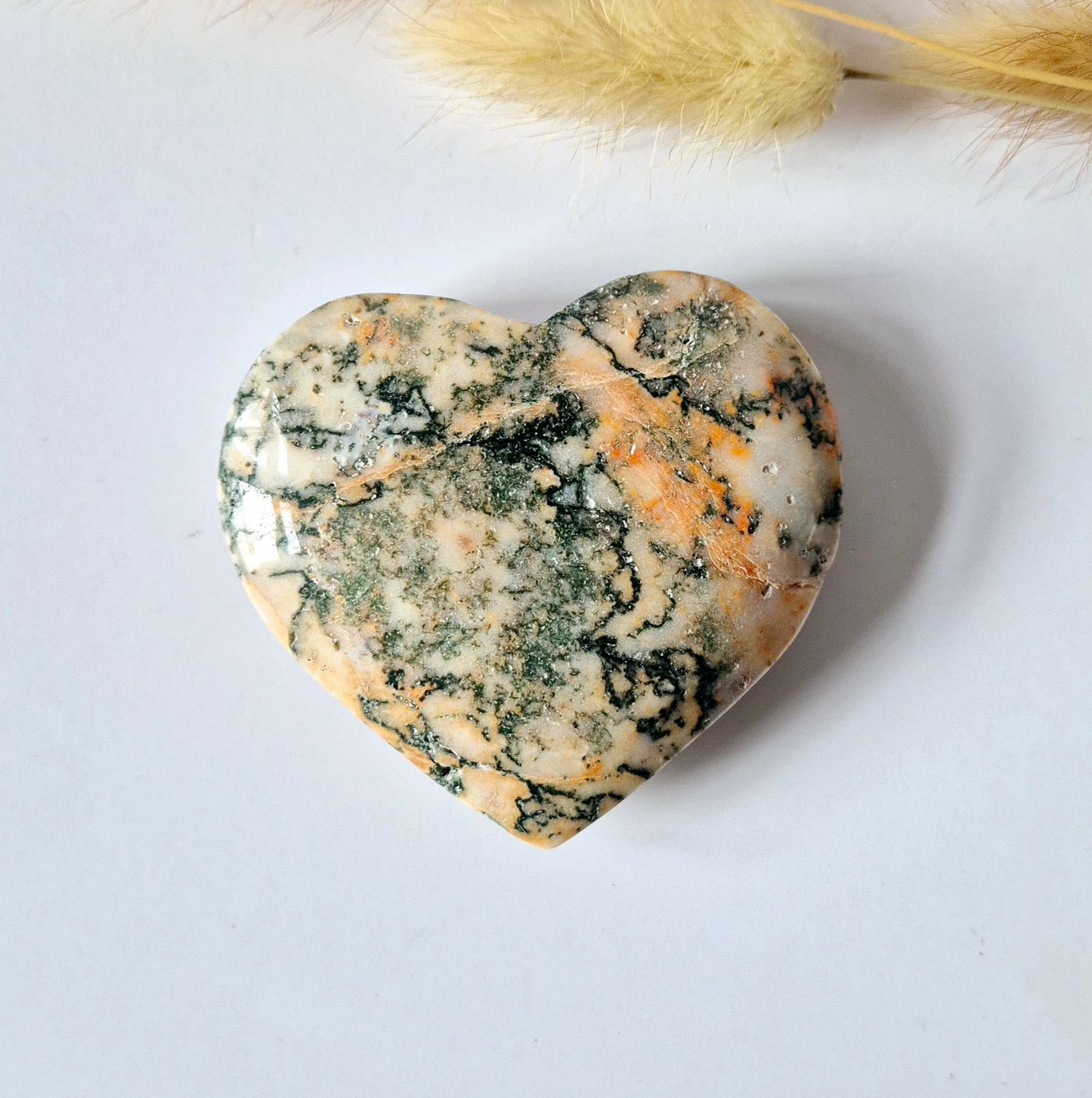 Druzy Red Moss Agate Herz 6-8cm – #18 (perfekt für den Valentinstag)