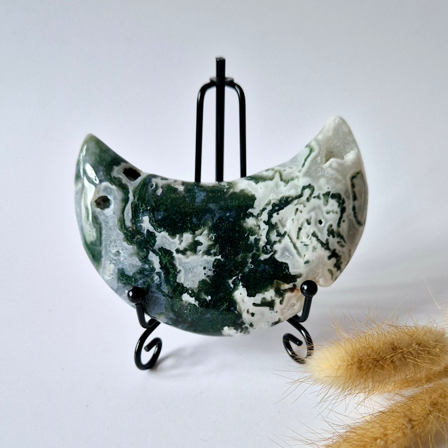 Edelsteen Mosagaat Maan op Standaard (Druzy & Patronen) #108 255gram
