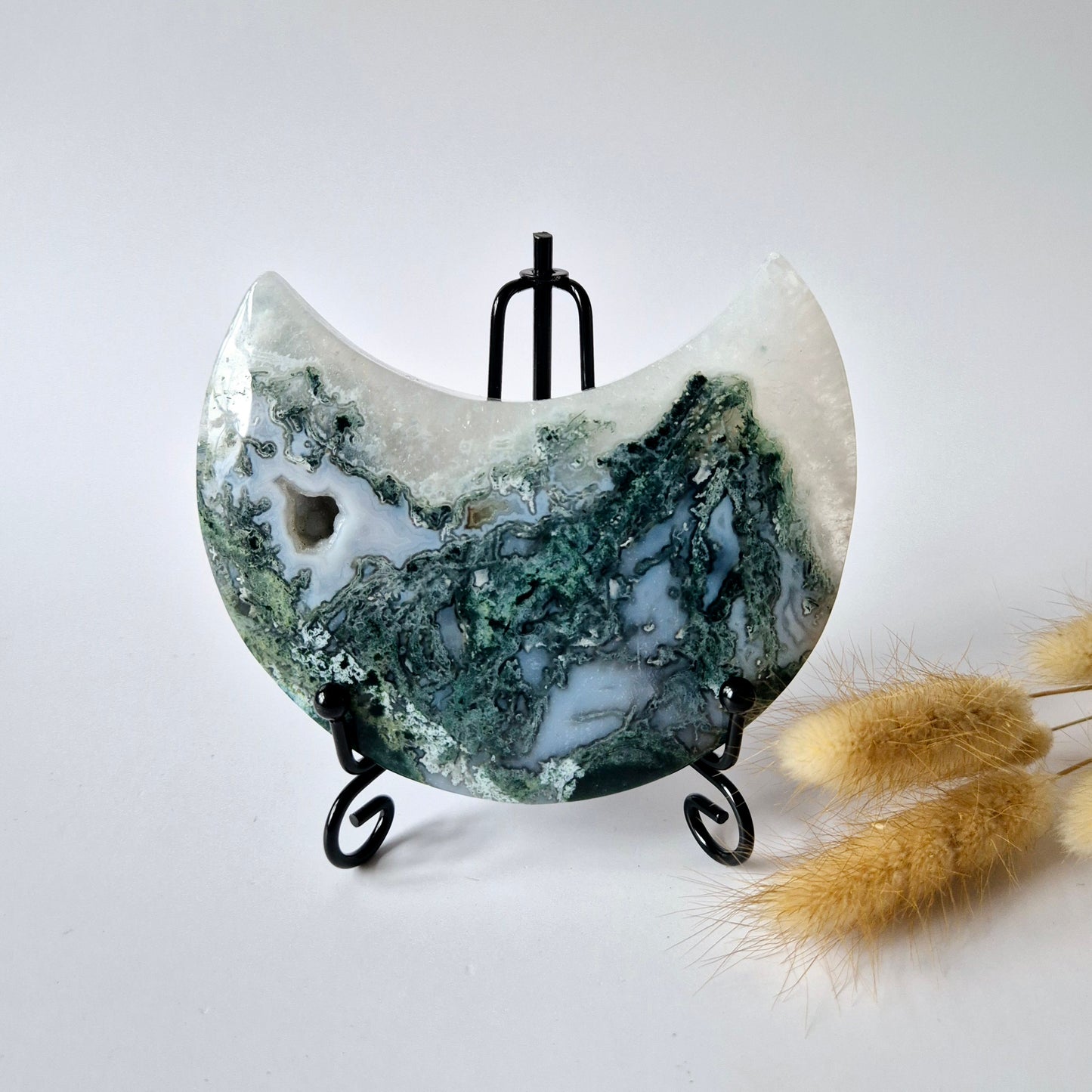 Edelsteen Mosagaat Maan op Standaard (Druzy & Patronen) #116 297gram