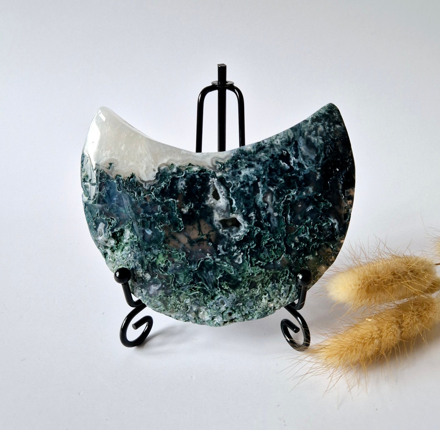 Edelsteen Mosagaat Maan op Standaard (Druzy & Patronen) #117 222gram