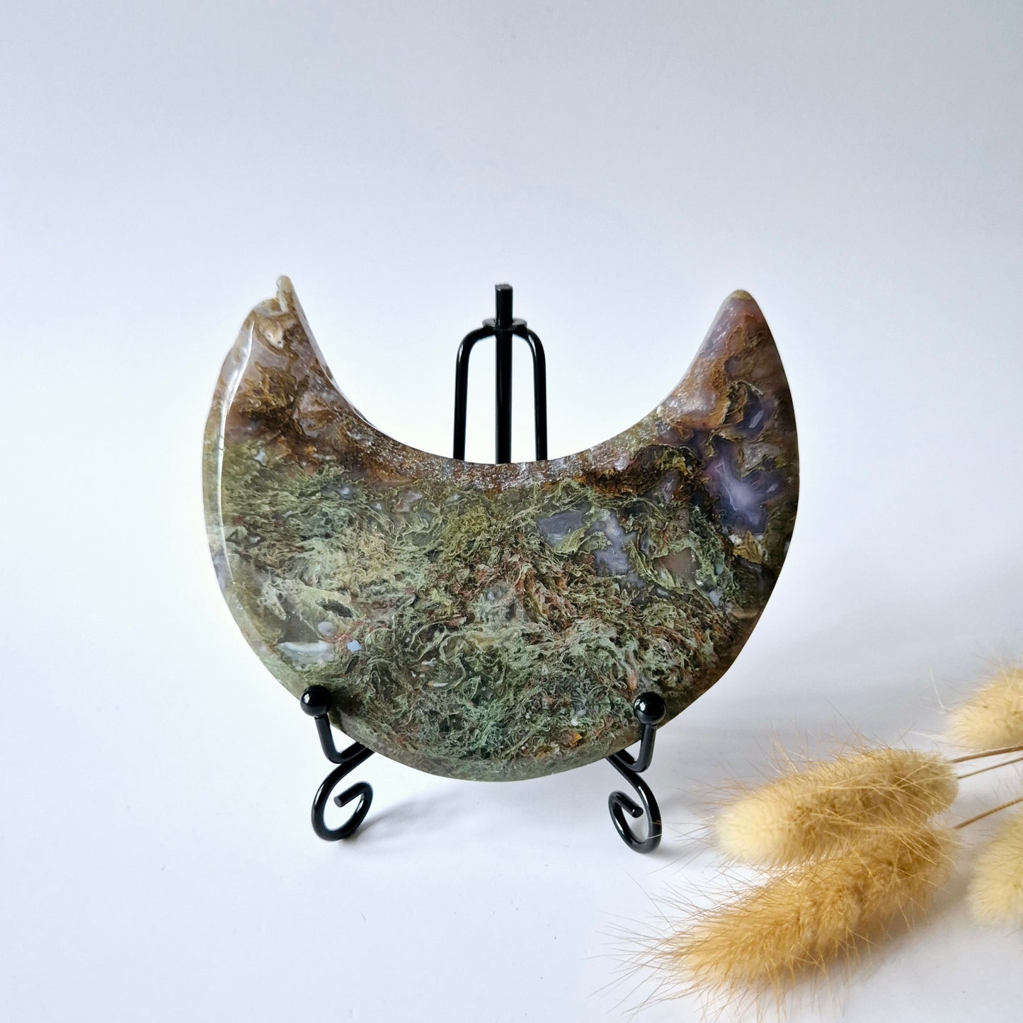 Edelsteen Mosagaat Maan op Standaard (Druzy & Patronen) #131 265gram