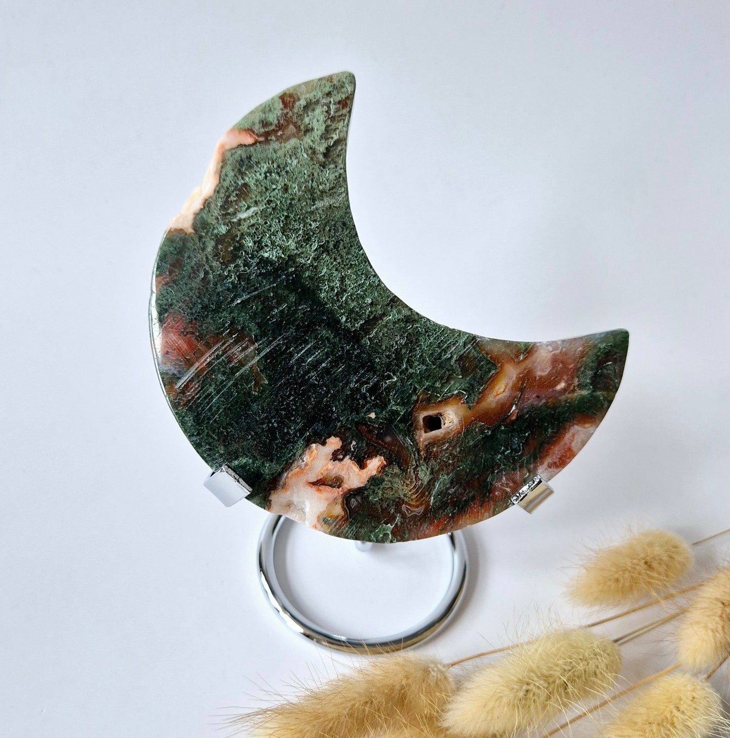 Roter Druzy-Moosachat-Mond (10-12 cm) auf Ständer – Nr. 2