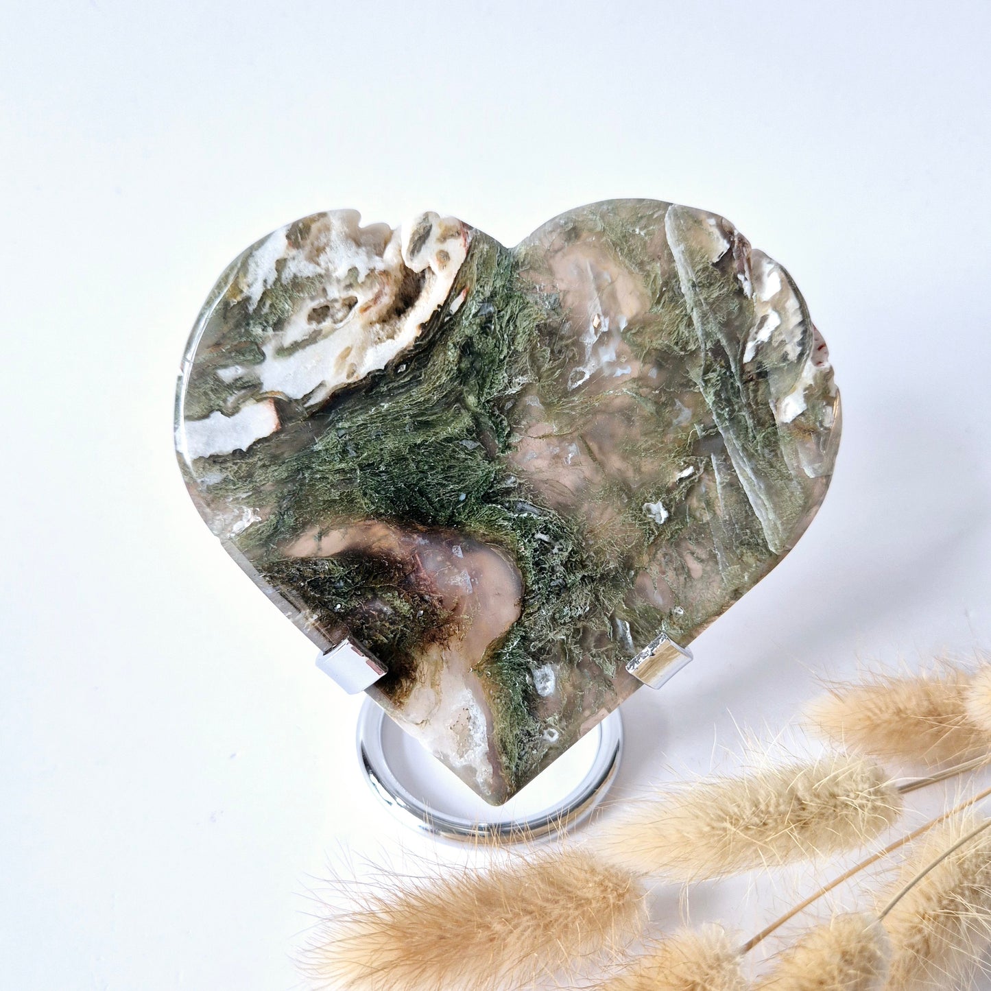 Edelstein Großes Druzy-Moosachat-Herz auf Metallständer – Nr. 37, 169 Gramm