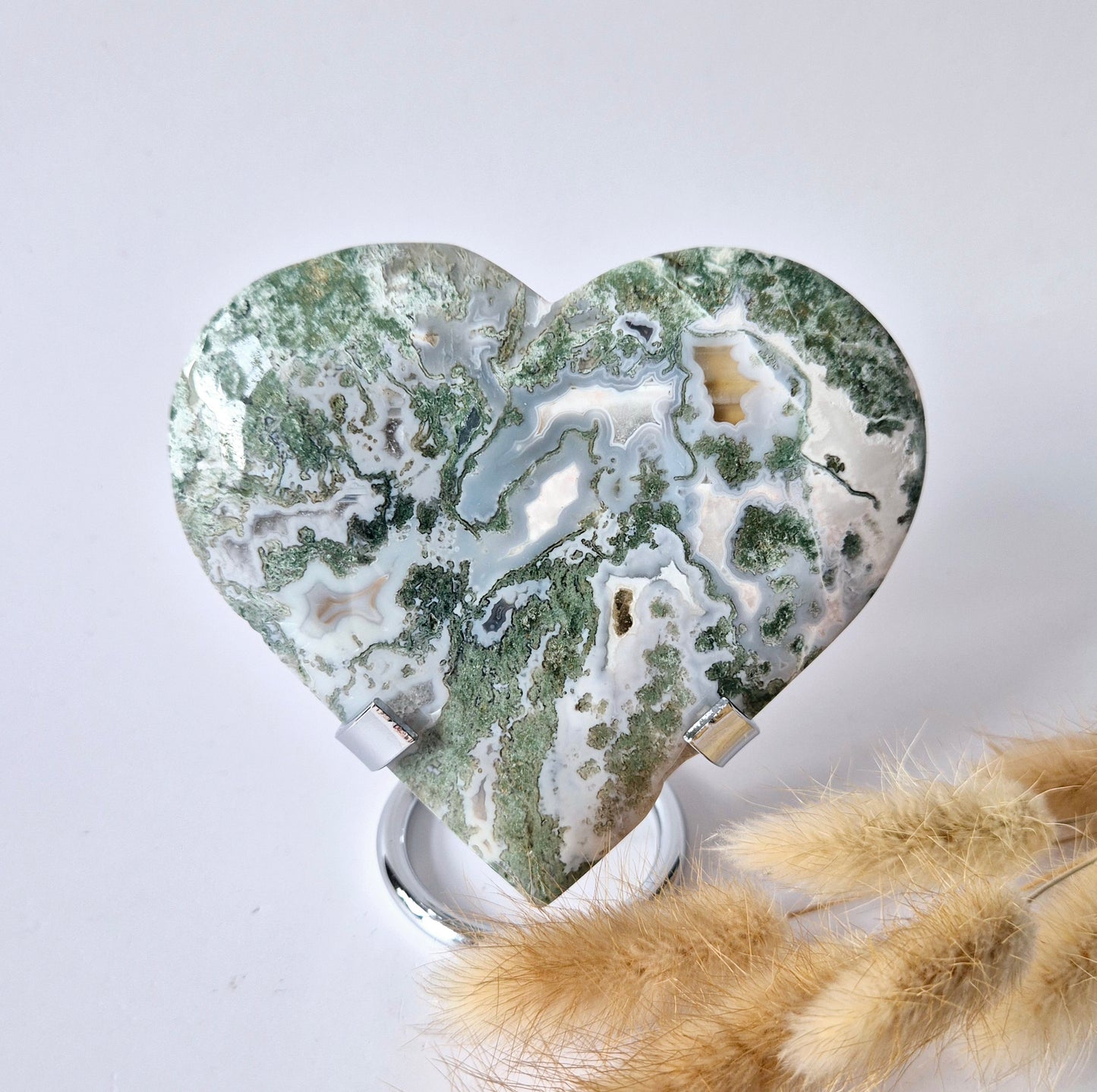 Edelstein Großes Druzy-Moosachat-Herz auf Metallständer – Nr. 46, 277 Gramm