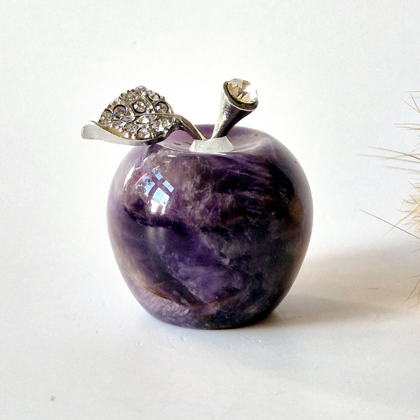 Mini Edelstein Apfel mit Strasssteinen (3x3 cm) - Amethyst
