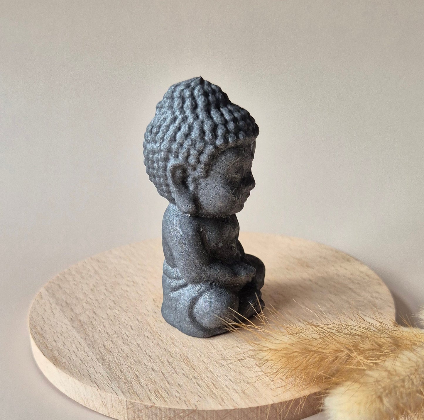 Schungit-Meditationsbuddha 6 cm – Schutz, Erdung und spirituelle Reinigung