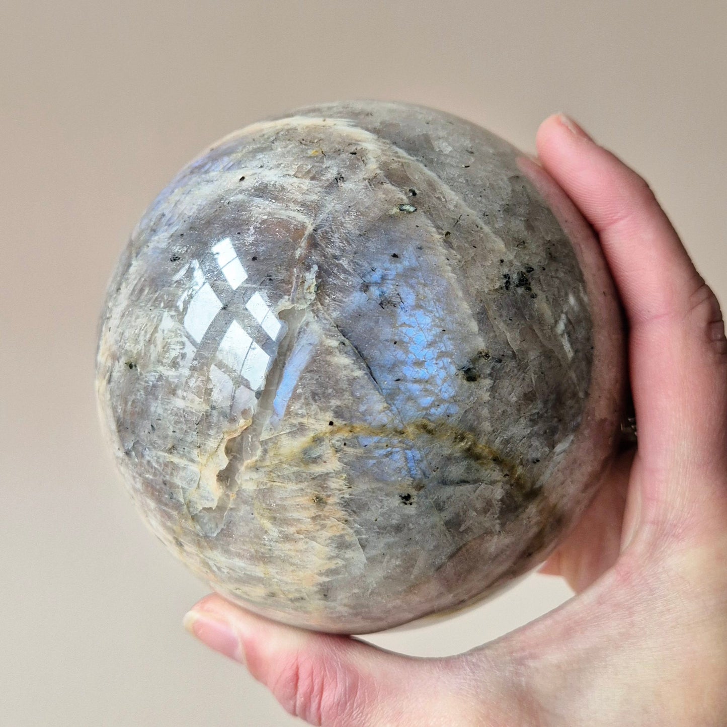 XXL Blauwe Maansteen Kristallen Bol (110 mm | 1600 g) - Blue Moonstone Intuïtie, Vrouwelijke Energie & Spirituele Bescherming