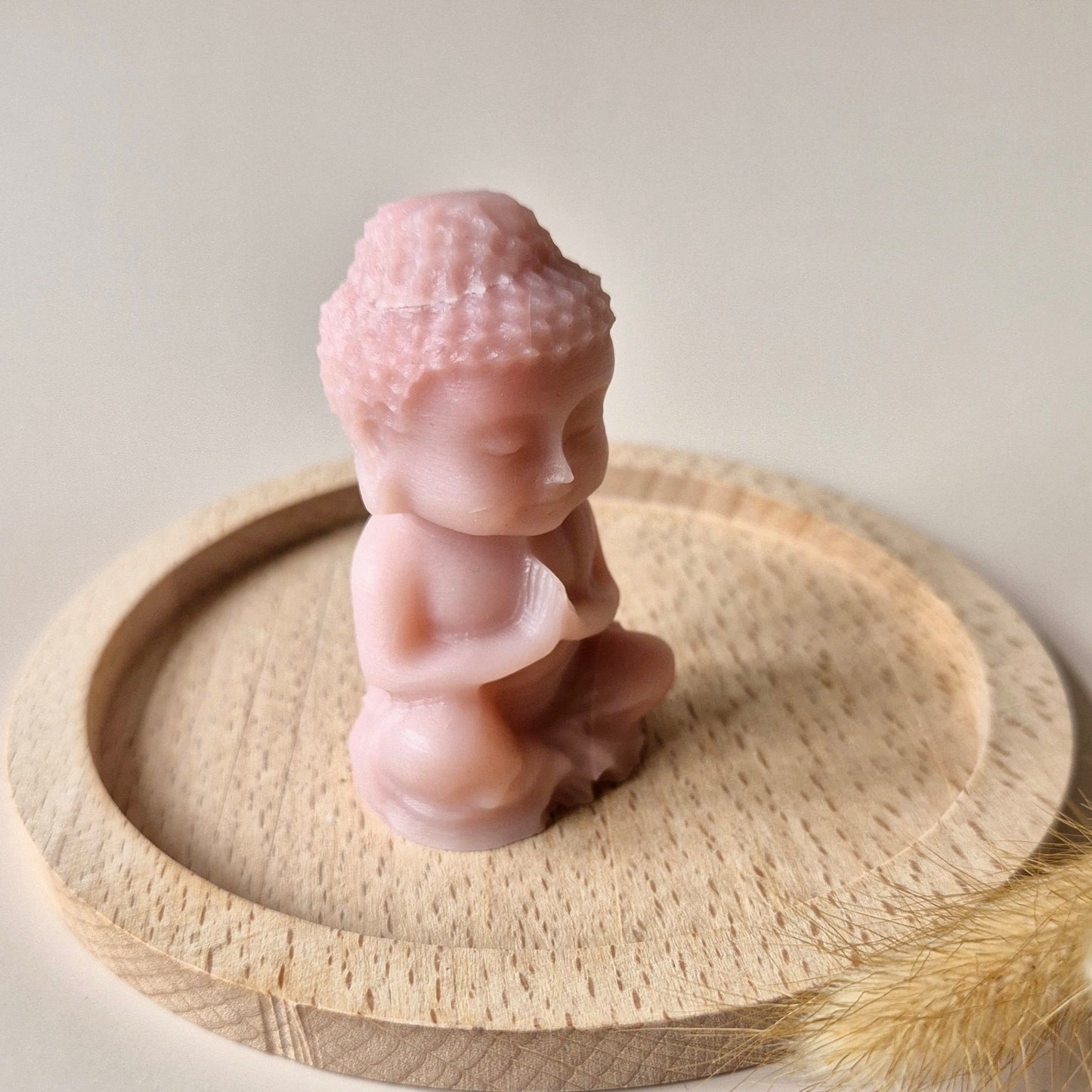 Edelstein-Buddha aus rosa Opal, 7 cm