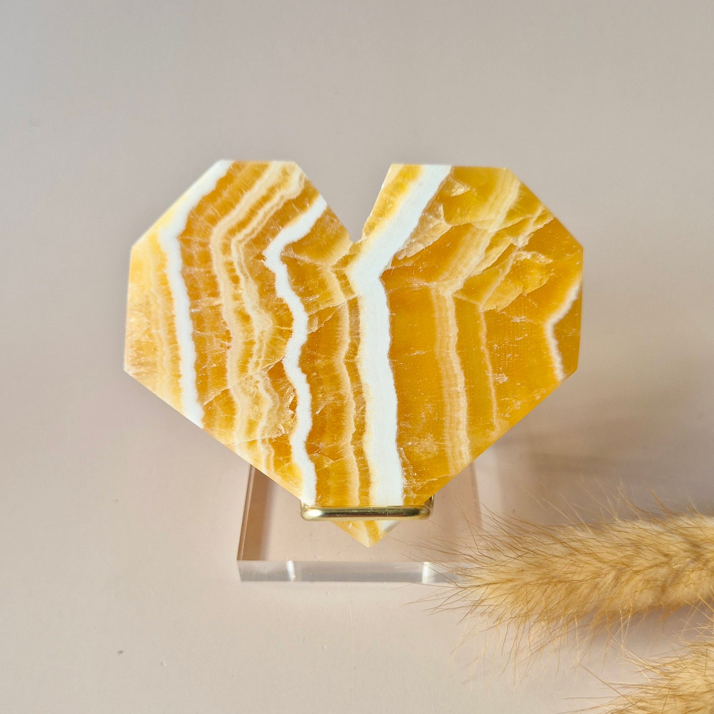 Edelsteen Gele Calciet Hart Inclusief standaard - E. 130gram