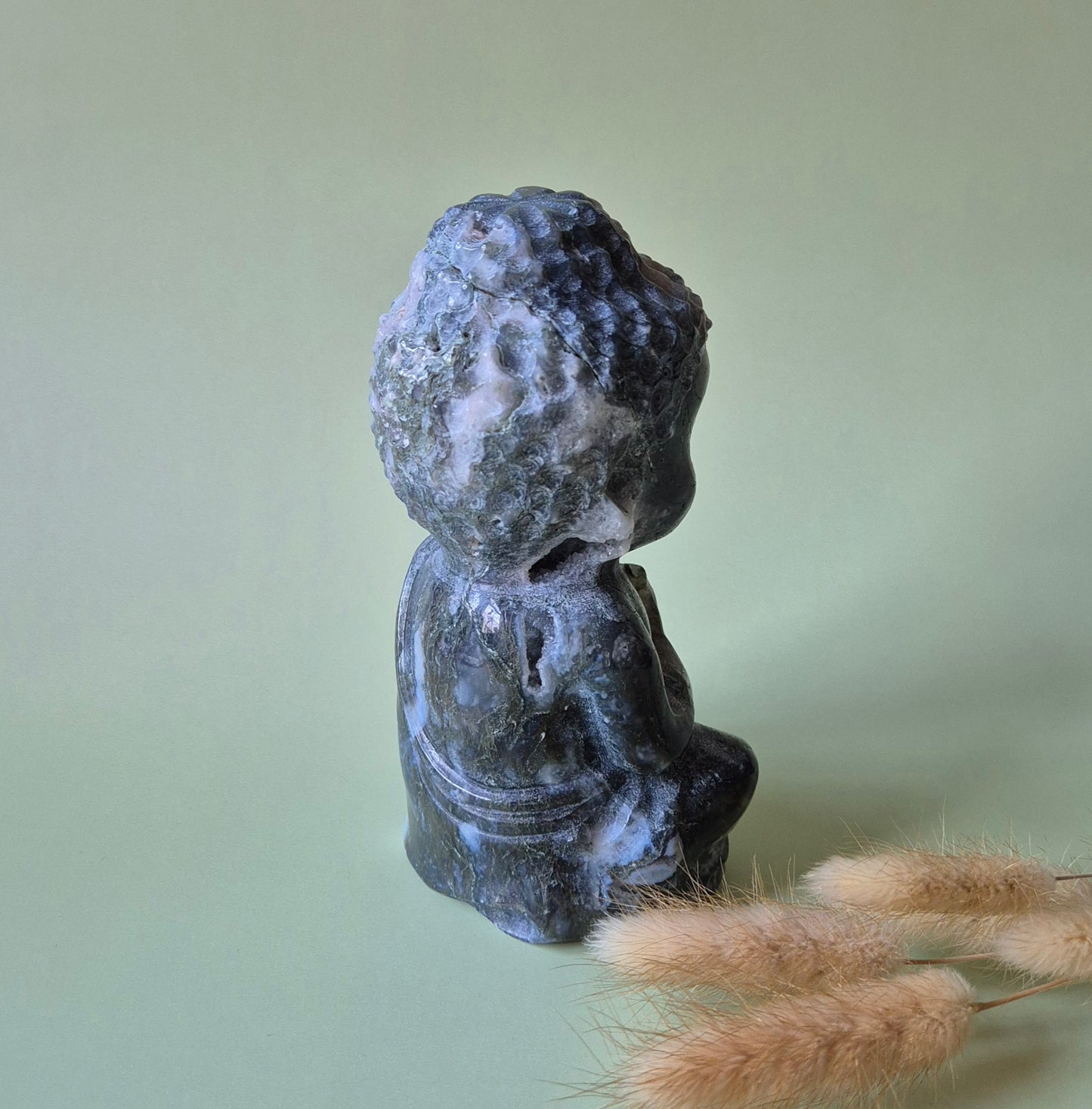 XL Druzy Mosagaat Buddha 14cm hoge geslepen Edelsteen Statement Piece