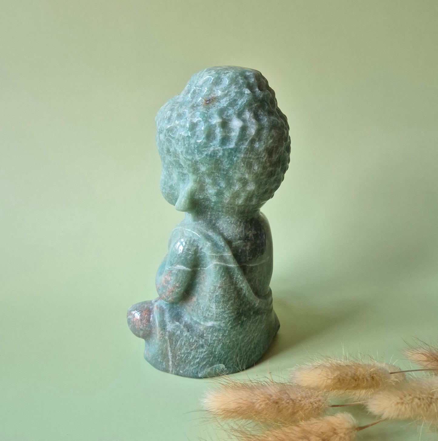 XL Edelsteen 15cm Amazoniet Boeddha (1053 g) – Harmonie, Kalmte & Zelfexpressie