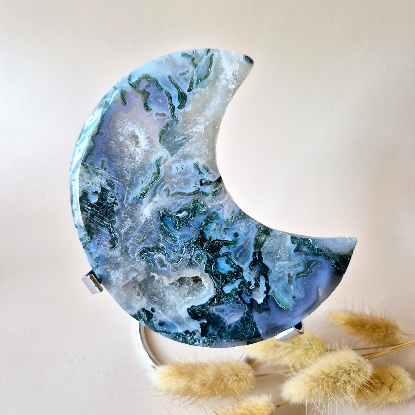 XL Edelsteen Mosagaat Maan op Standaard (Druzy & Patronen) #148 - 337g 13cm