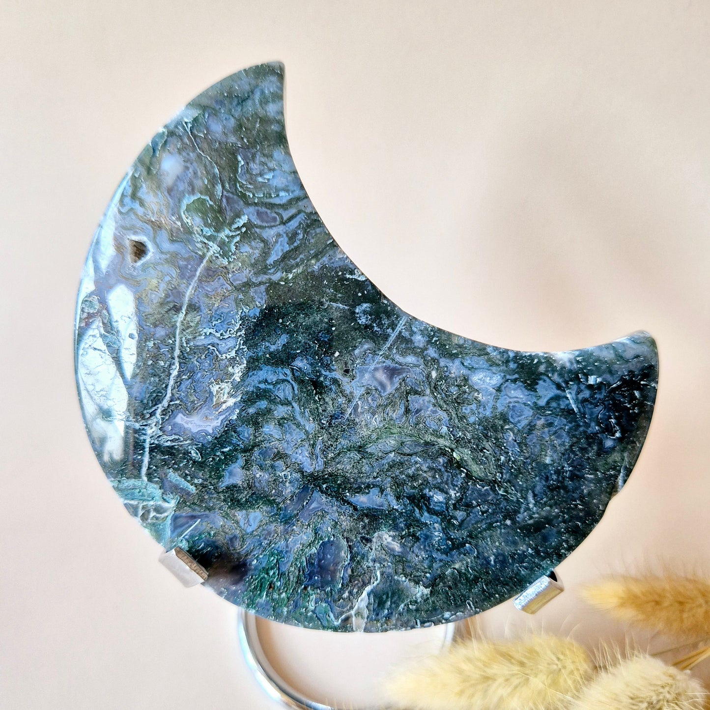 XL Edelsteen Mosagaat Maan op Standaard (Druzy & Patronen) #150 - 285g 11,7cm