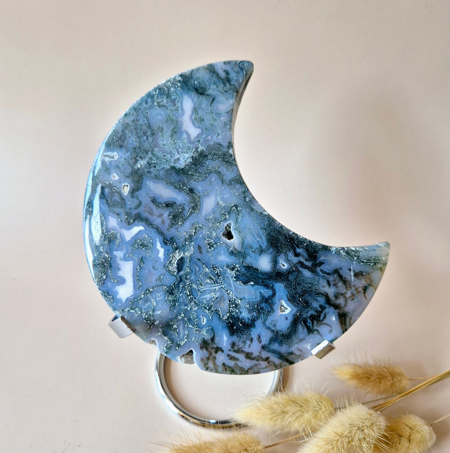 XL Edelsteen Mosagaat Maan op Standaard (Druzy & Patronen) #154 - 363g 14cm