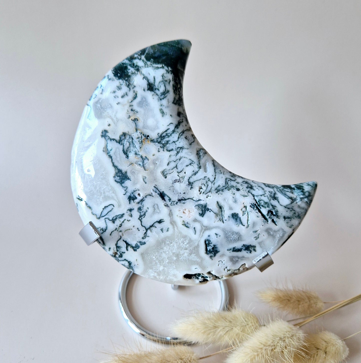 XL Edelsteen Mosagaat Maan op Standaard (Druzy & Patronen) #157 - 429g 13cm
