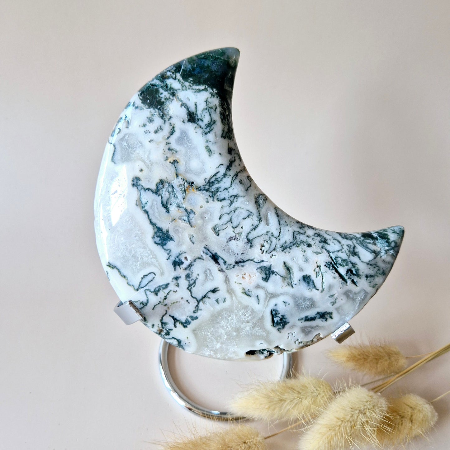 XL Edelsteen Mosagaat Maan op Standaard (Druzy & Patronen) #157 - 429g 13cm