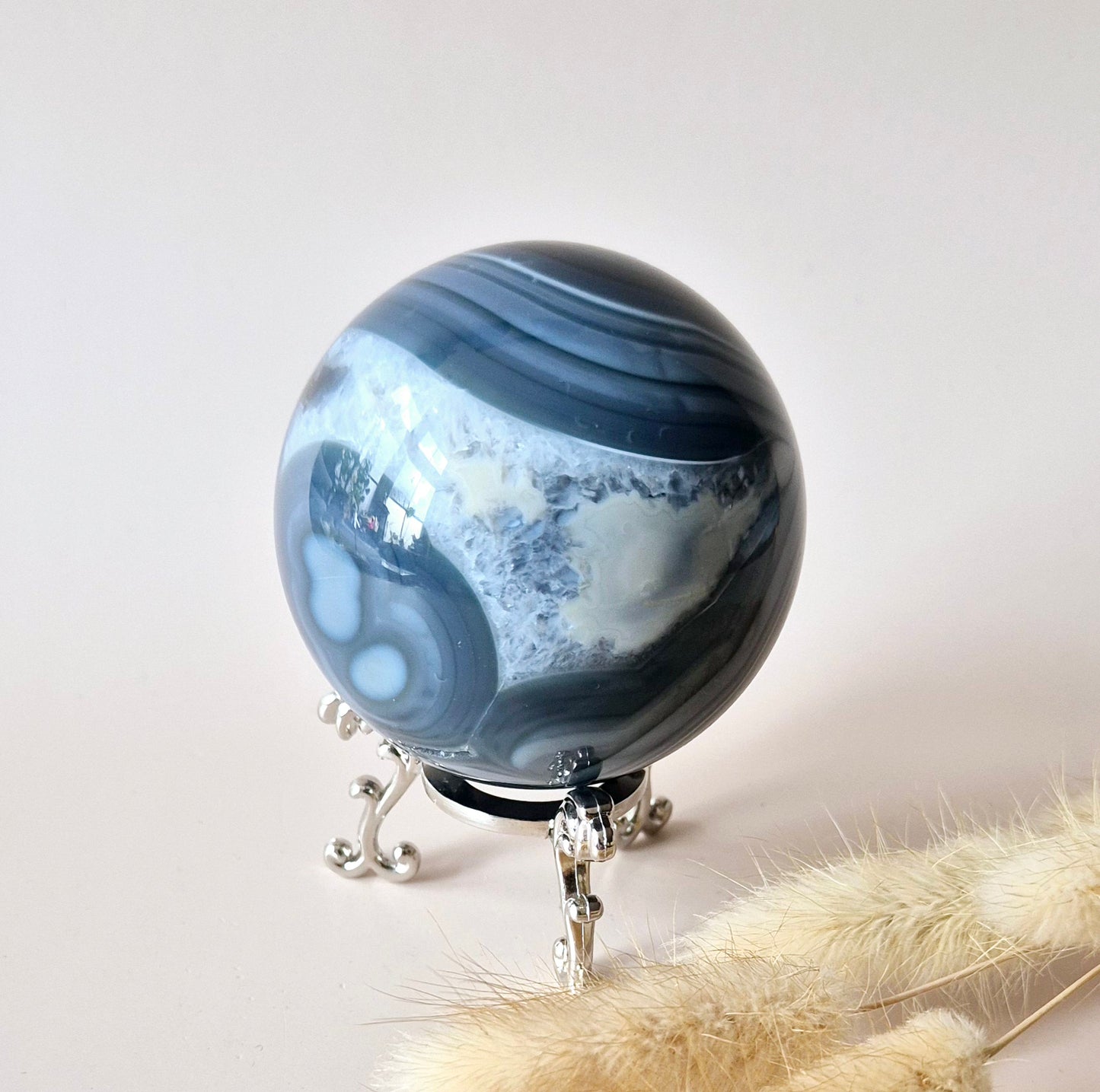 Edelsteen Black Agate Kristallen Bol met Druzy (±70 mm) – Willekeurig Gekozen | Bescherming, Aarding & Innerlijke Kracht