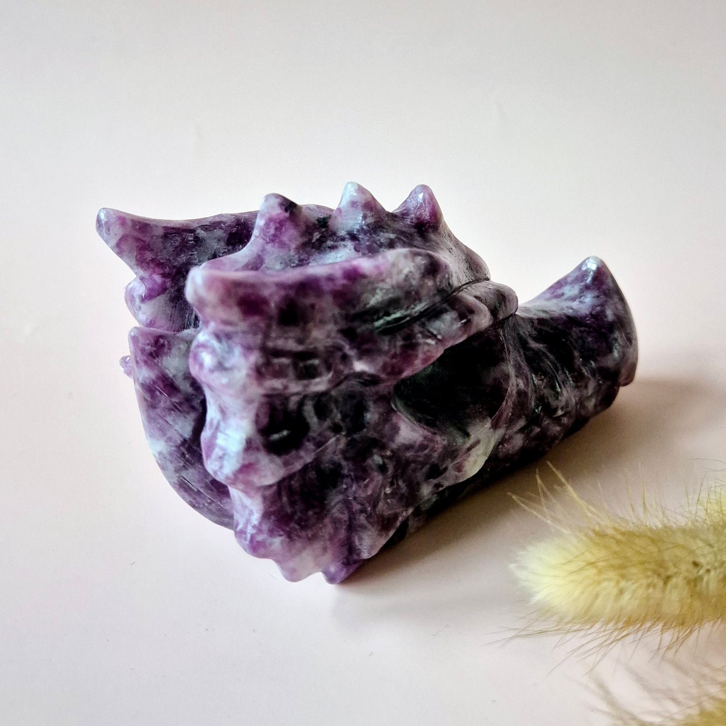 Edelsteen Paarse Mica Drakenschedel | Mystiek, Intuïtie & Krachtige Bescherming Dragon Skull