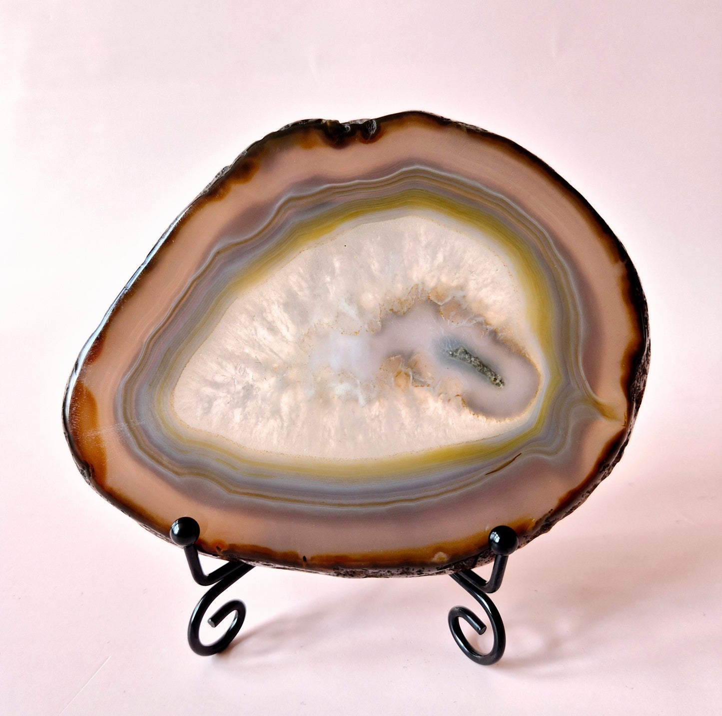 Edelsteen (Druzy) Agaat Schijf op Standaard (11–14 cm) – #6 Aarding, Balans & Natuurlijke Schoonheid