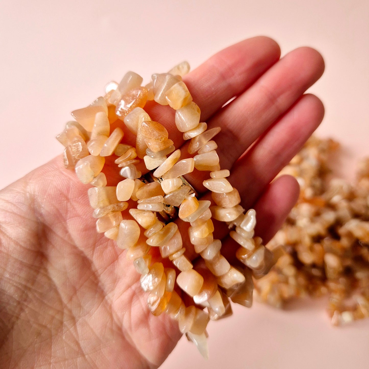 Sunstone Edelsteen Chips Armband – Vreugde, Zelfexpressie & Levensenergie