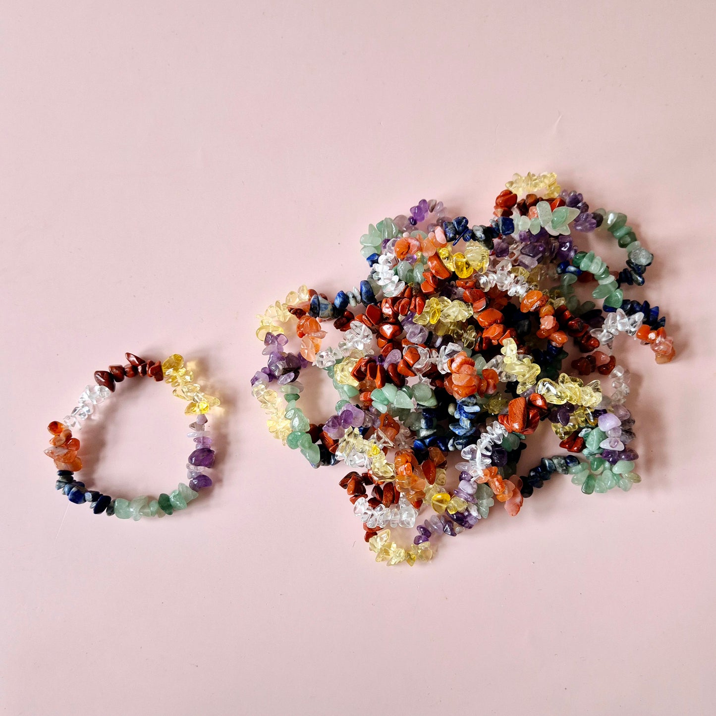 Spirituele Chakra Edelsteen Chips Armband – Balans, Energie & Innerlijke Harmonie