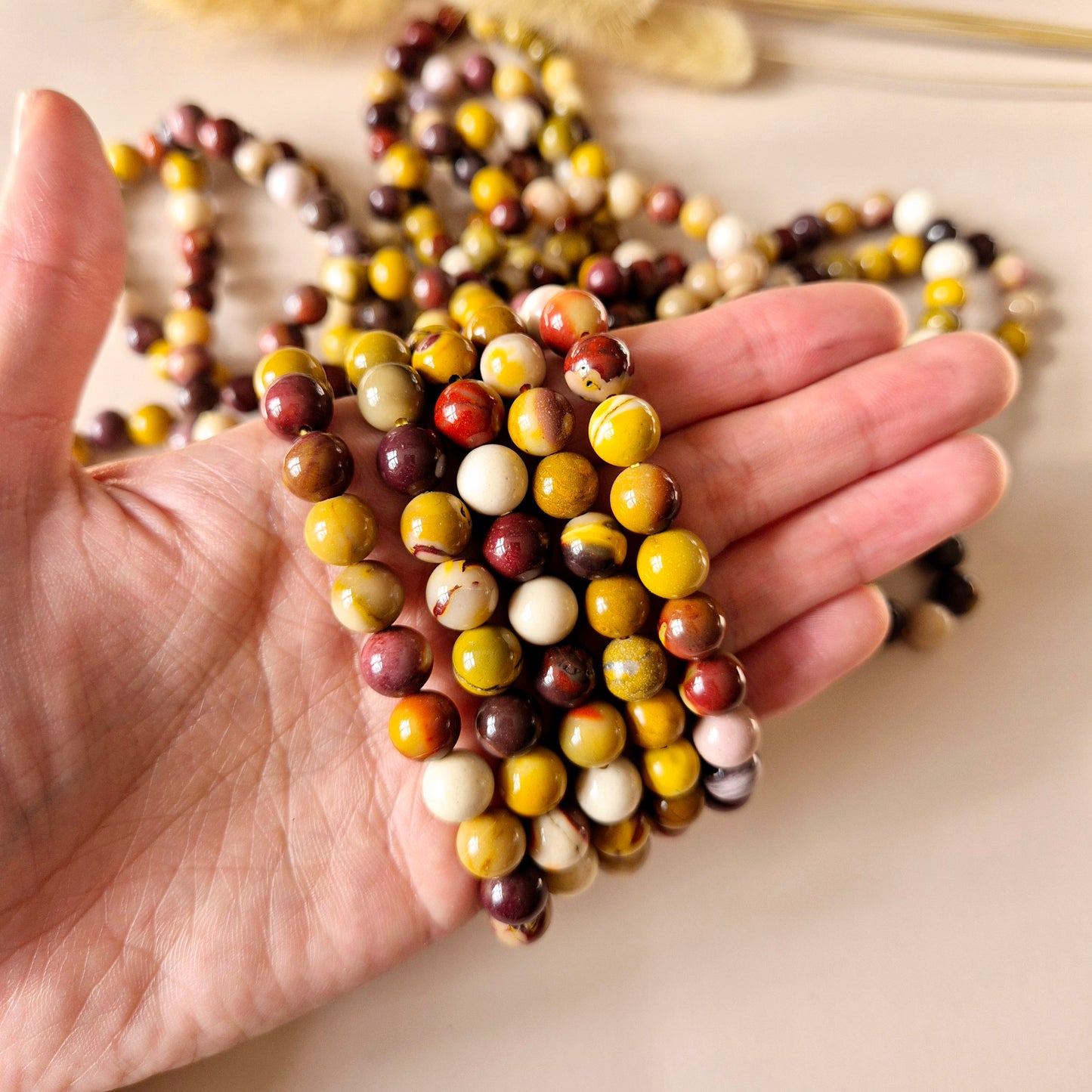 Edelsteen armband met 8mm ronde kralen - Mookaite Jasper