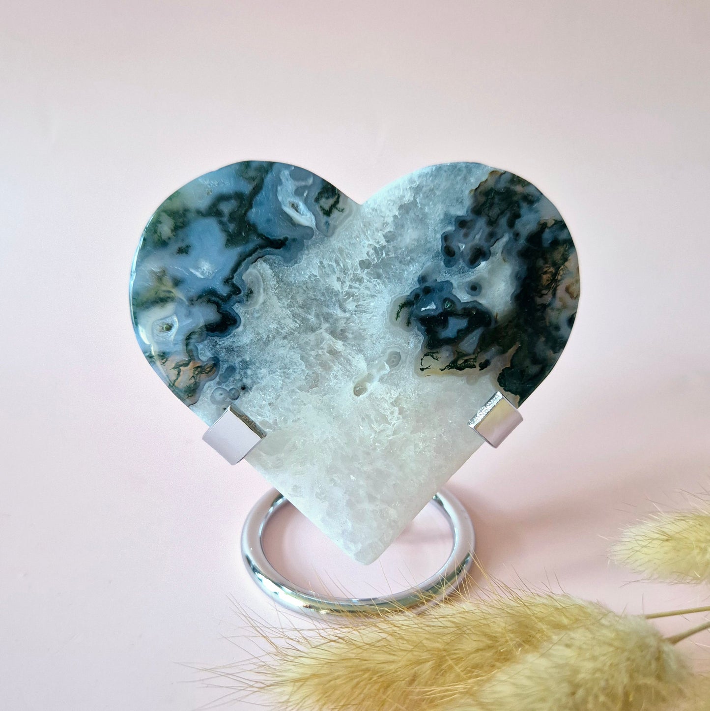 Edelstein Druzy Moosachat Herz auf Metallständer – Nr. 80 138 Gramm