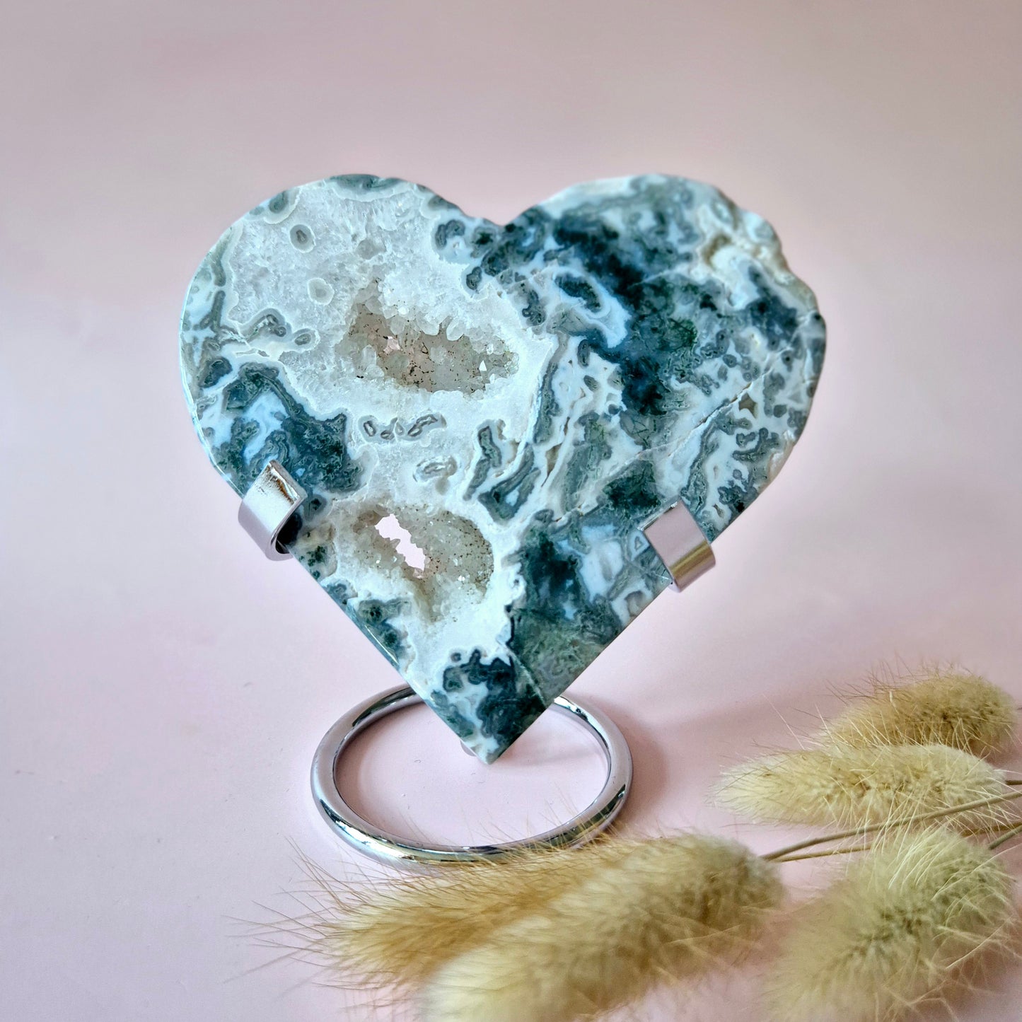 Edelstein Druzy Moosachat Herz auf Metallständer – Nr. 90 269 Gramm