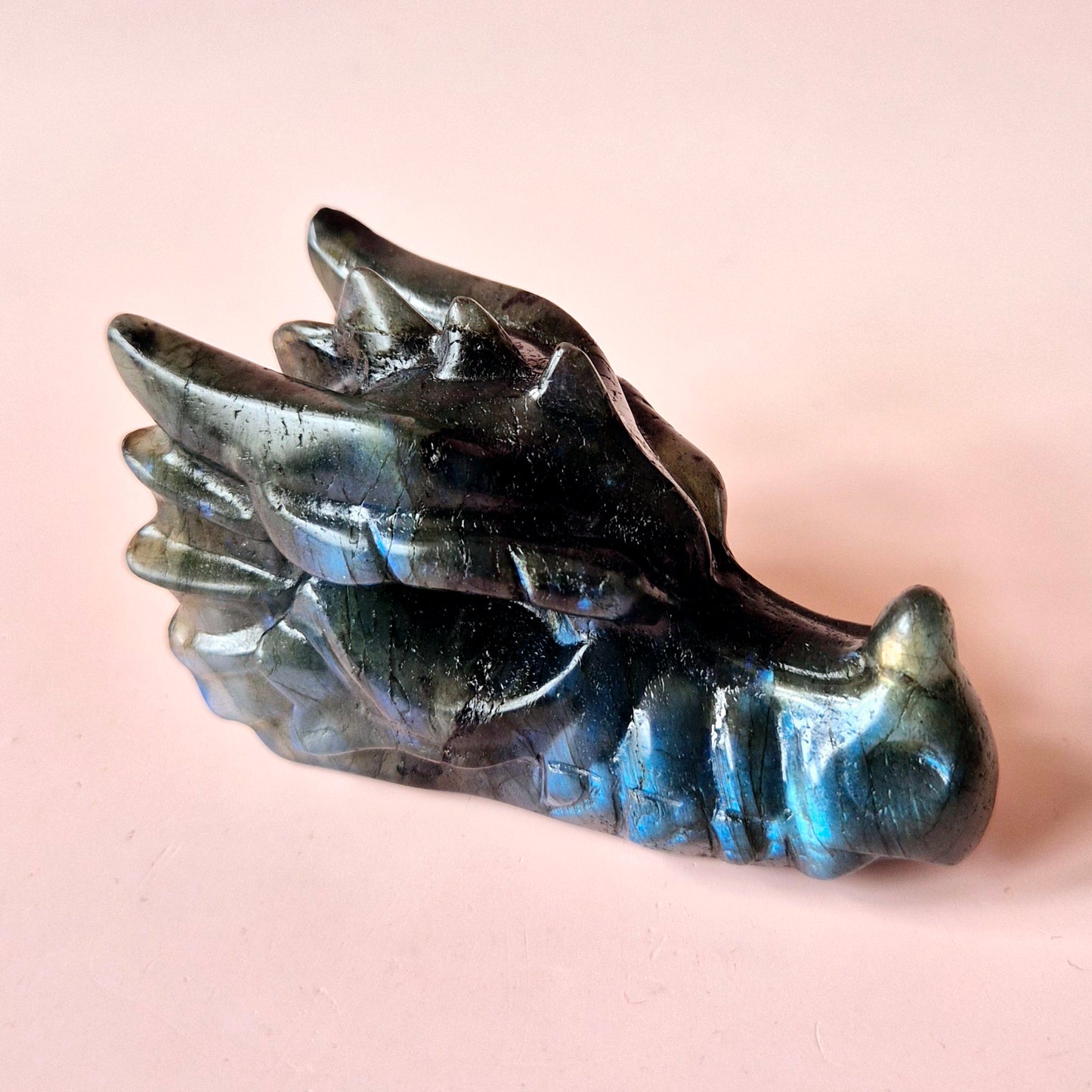 XL UV Reactive Agate Dragon Skull (13 x 6 x 7.5 cm | 537 g) – #2 Mystical Protection & Transformation