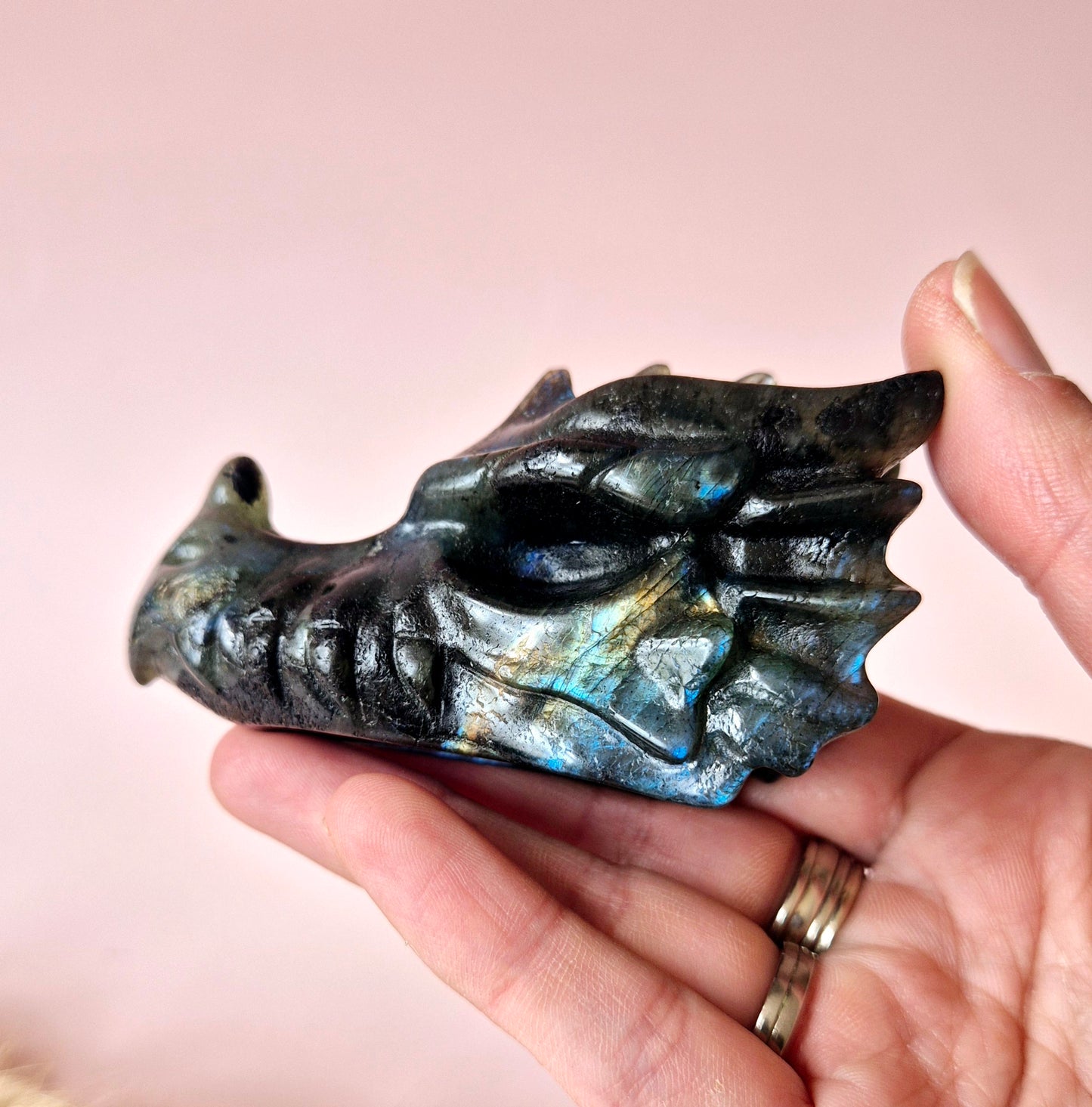 XL UV Reactive Agate Dragon Skull (13 x 6 x 7.5 cm | 537 g) – #2 Mystical Protection & Transformation