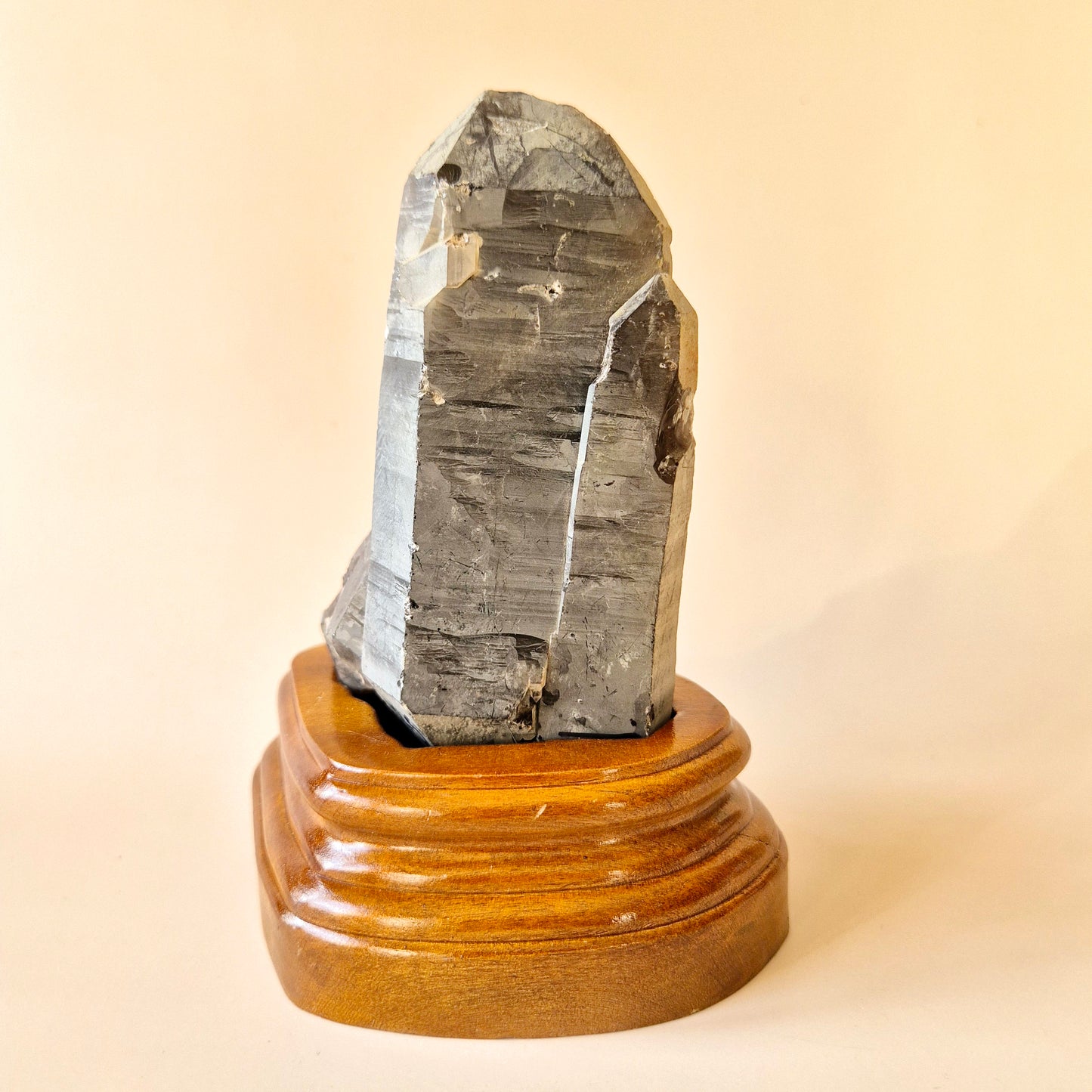 XL Ruwe Smoky Quartz Edelsteen Cluster op Houten Standaard – #25 351gram