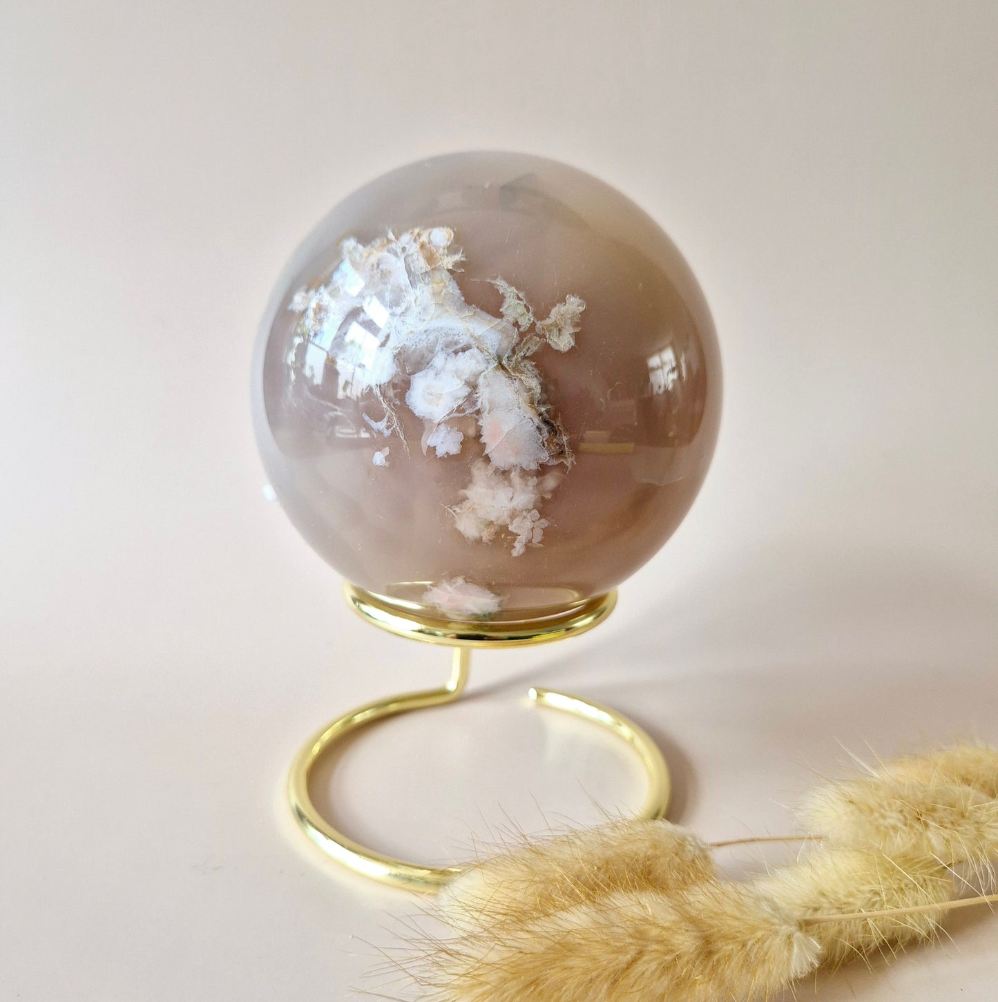 Kristall-Edelstein, Druzy-Rosa-Amethyst-Kugel auf Ständer (100 mm, 1180 Gramm)
