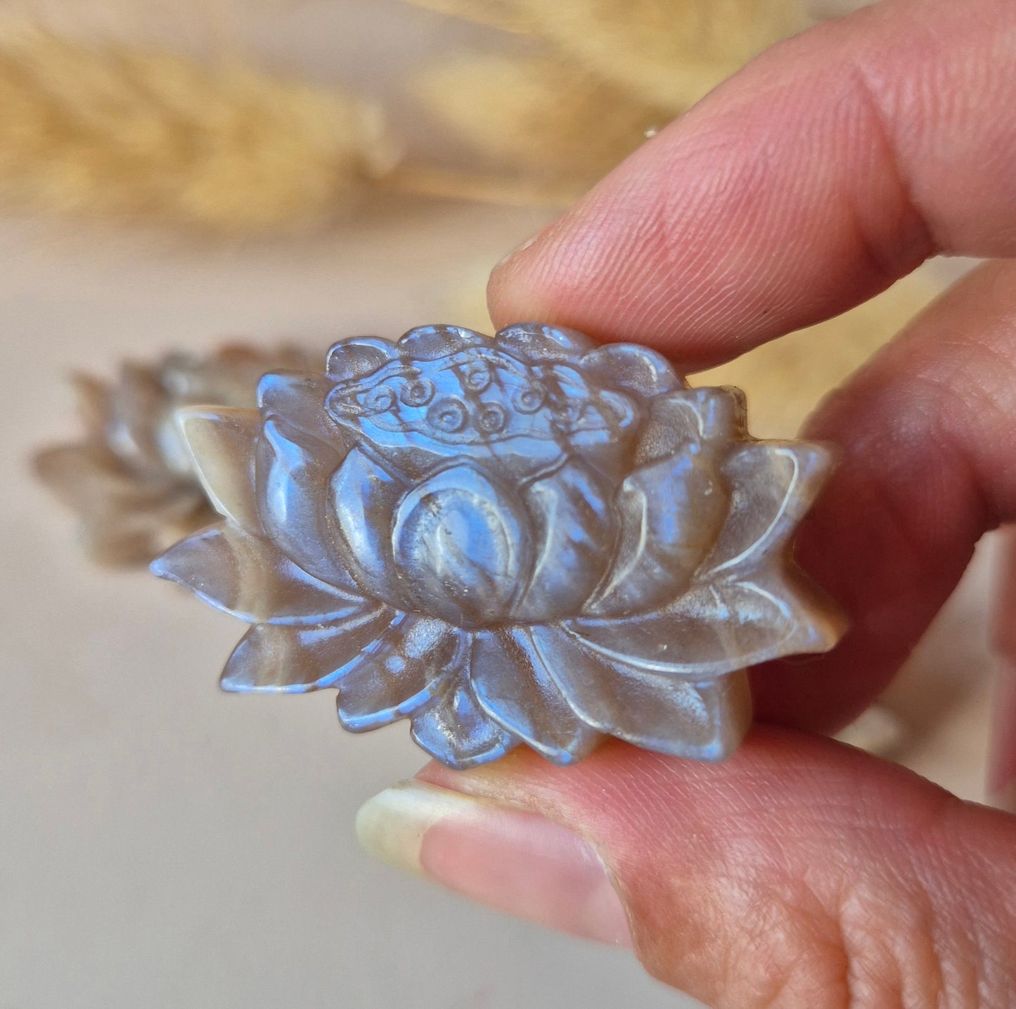 Gemstone Flashy Labradorite Snake Carving (5 cm) – Snake Wisdom & Power