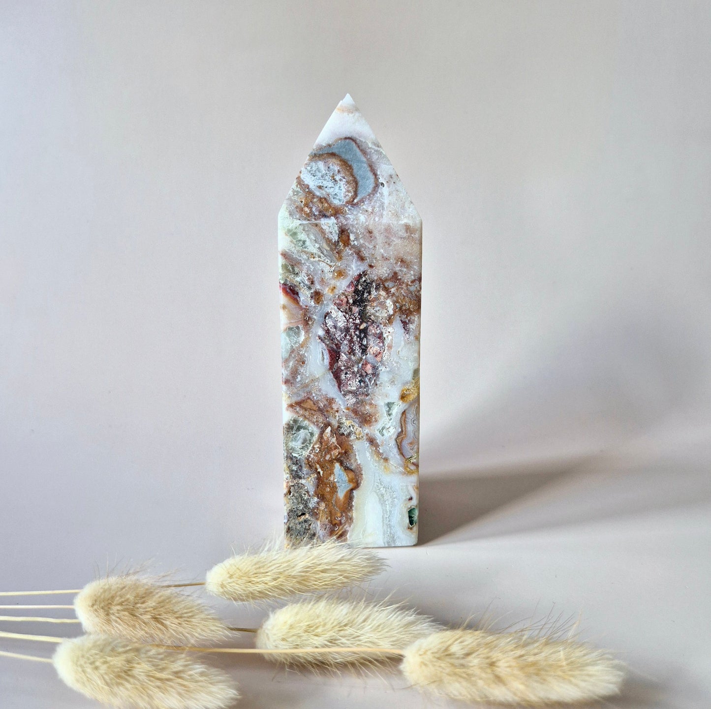 Edelsteen Crazy Agate Toren XXL – 1kg – Aards, Beschermend & Spectaculair Getekend