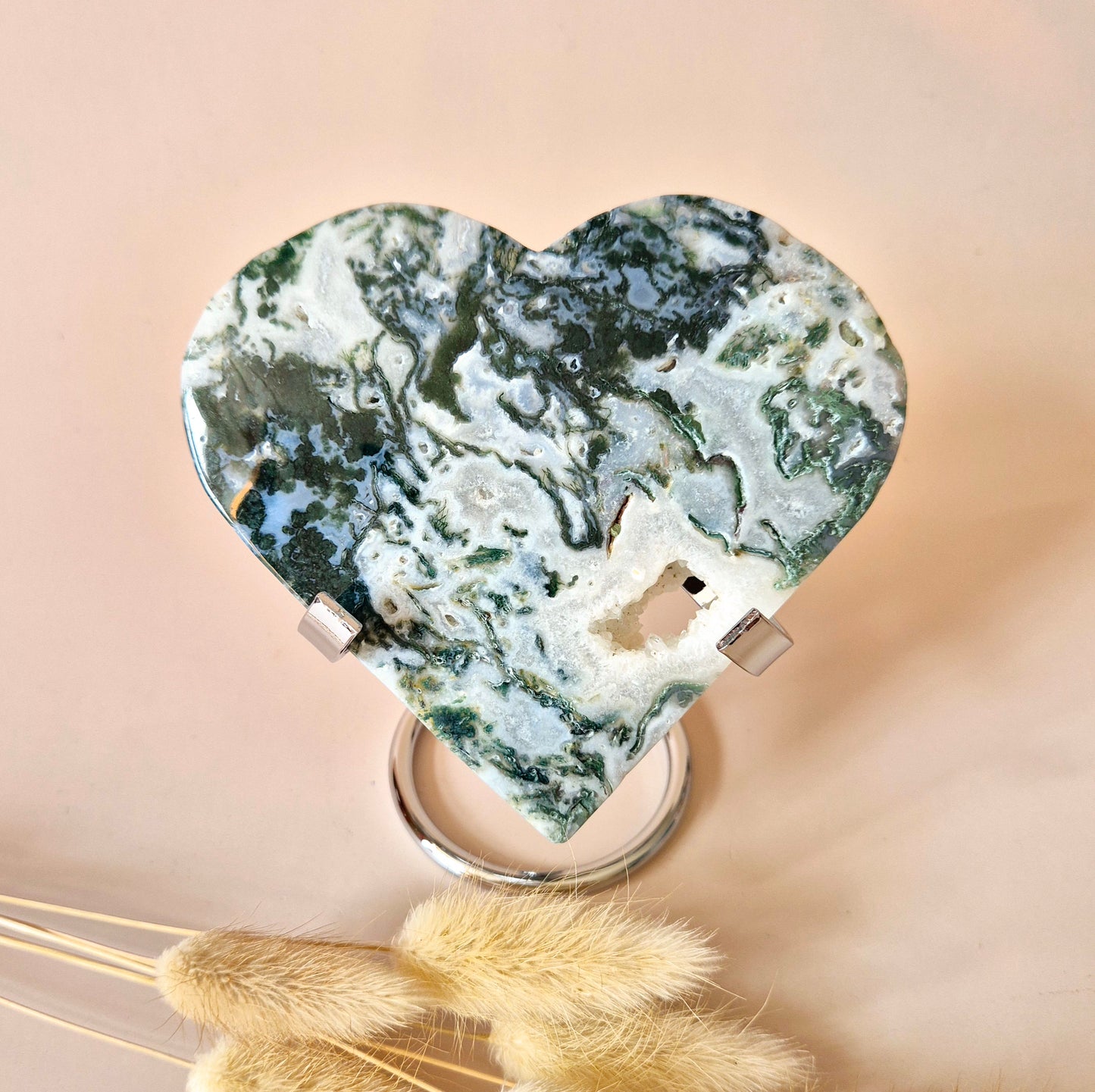 Edelstein Druzy Moosachat Herz auf Metallständer – Nr. 93 230 Gramm