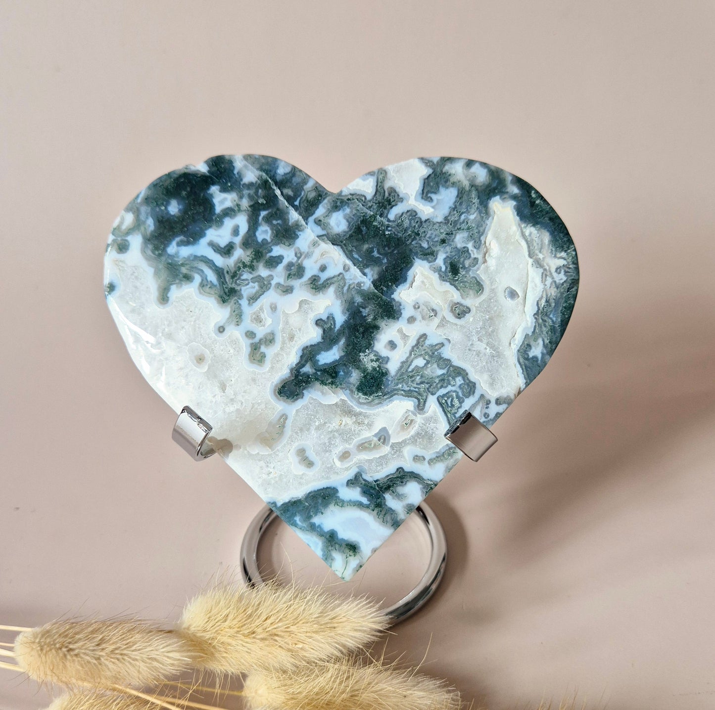 Edelsteen Druzy Mosagaat Hart op Metalen Standaard – #109 300gram