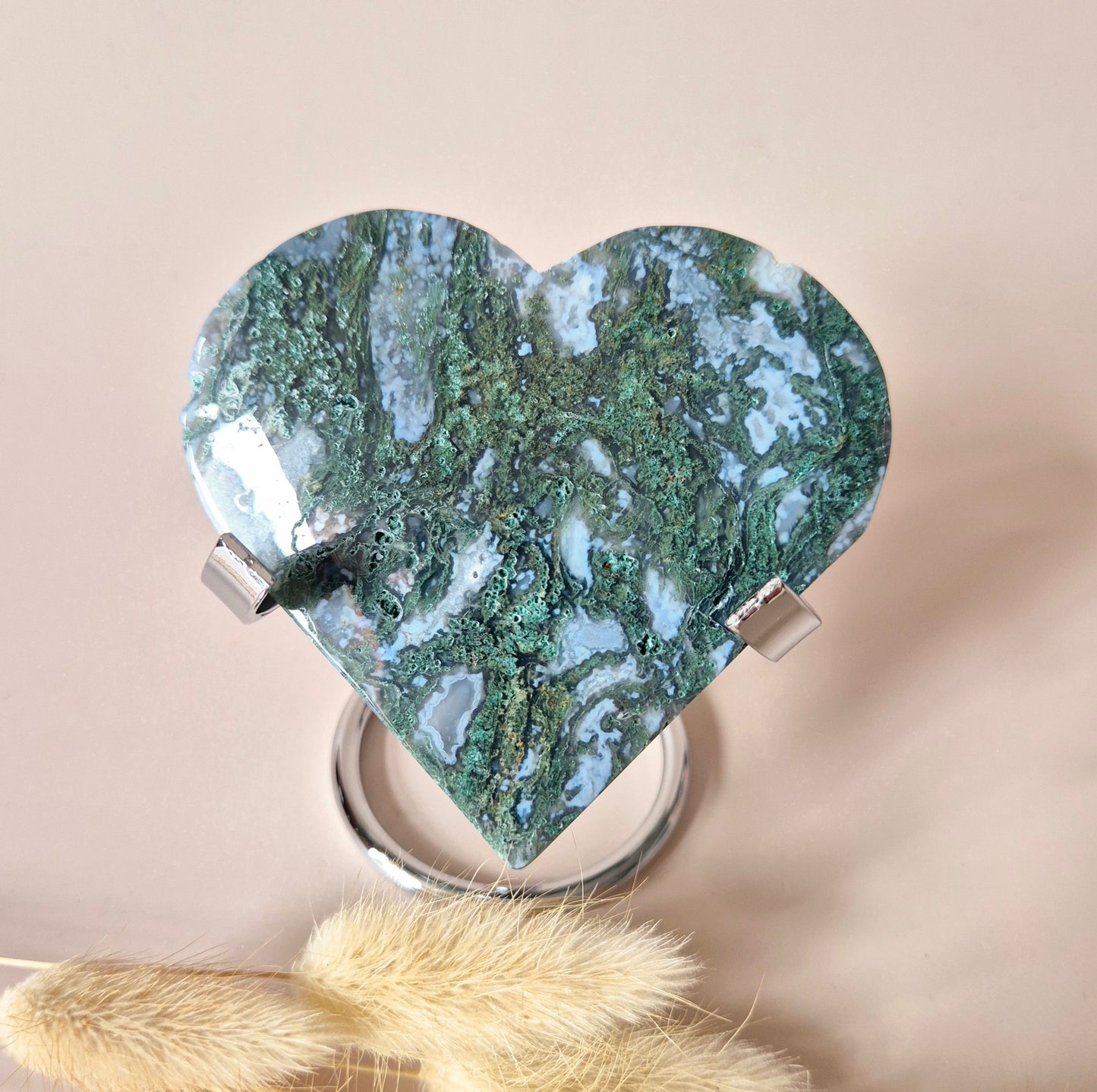 Edelsteen Druzy Mosagaat Hart op Metalen Standaard – #113 160gram