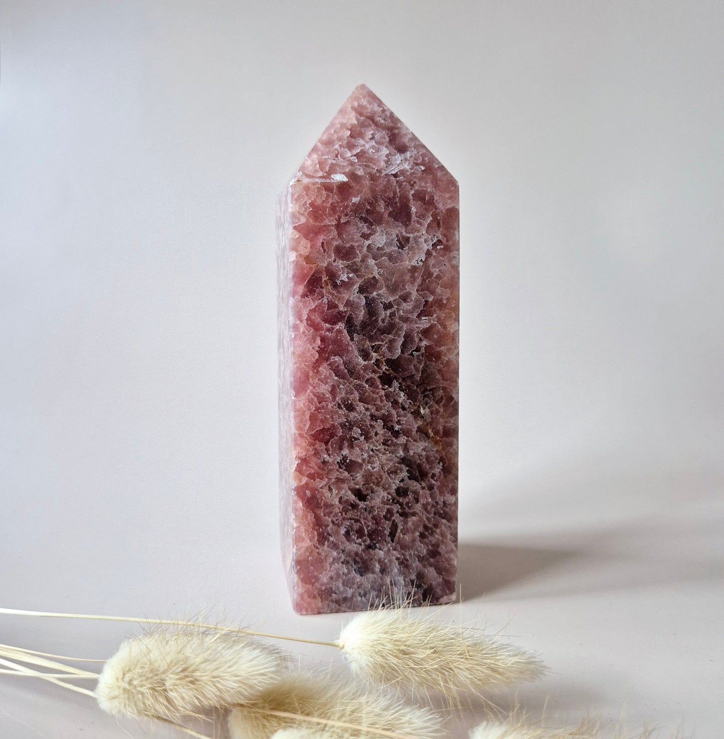 Edelsteen Obelisk Strawberry Quartz XXL Toren (1070g)