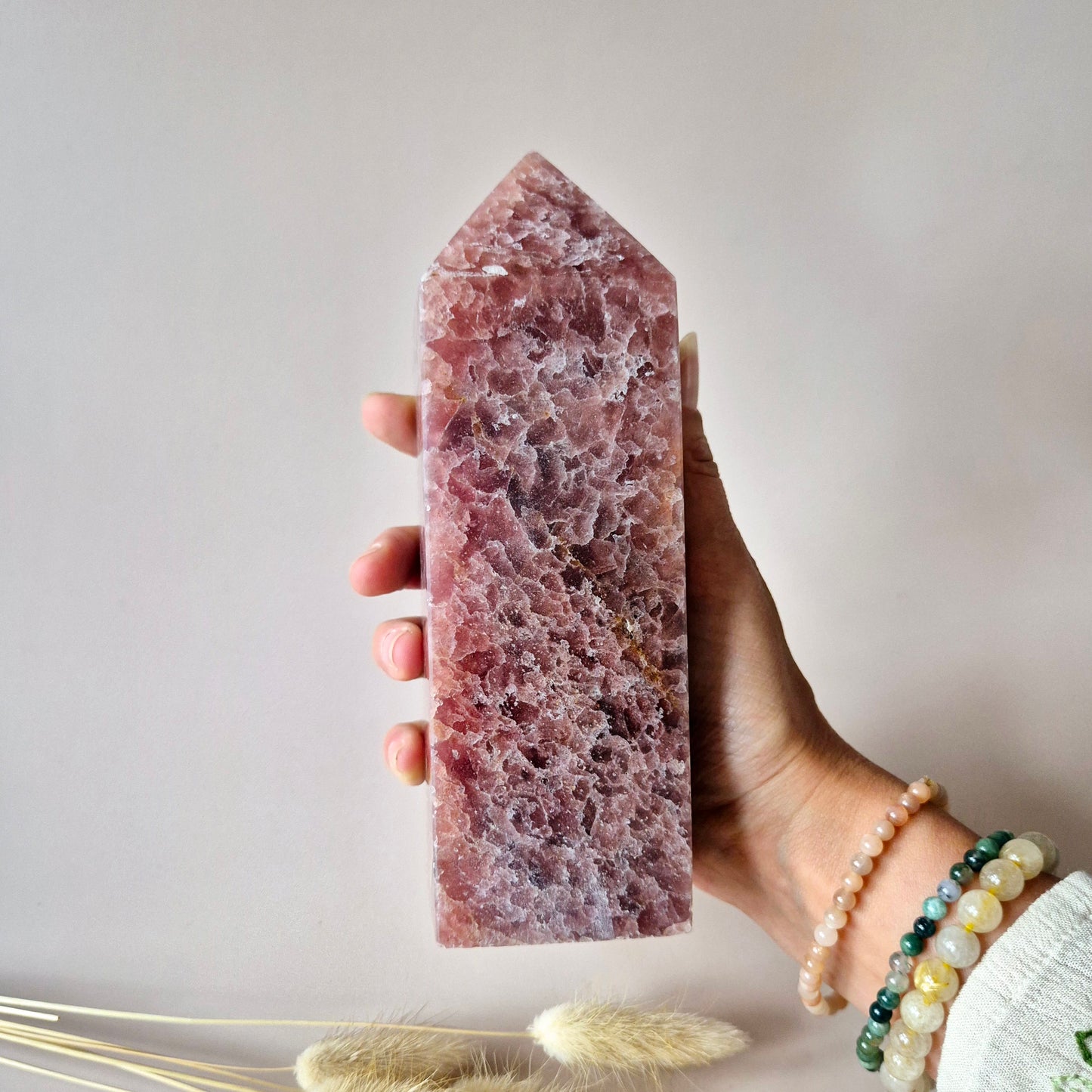Edelsteen Obelisk Strawberry Quartz XXL Toren (1070g)