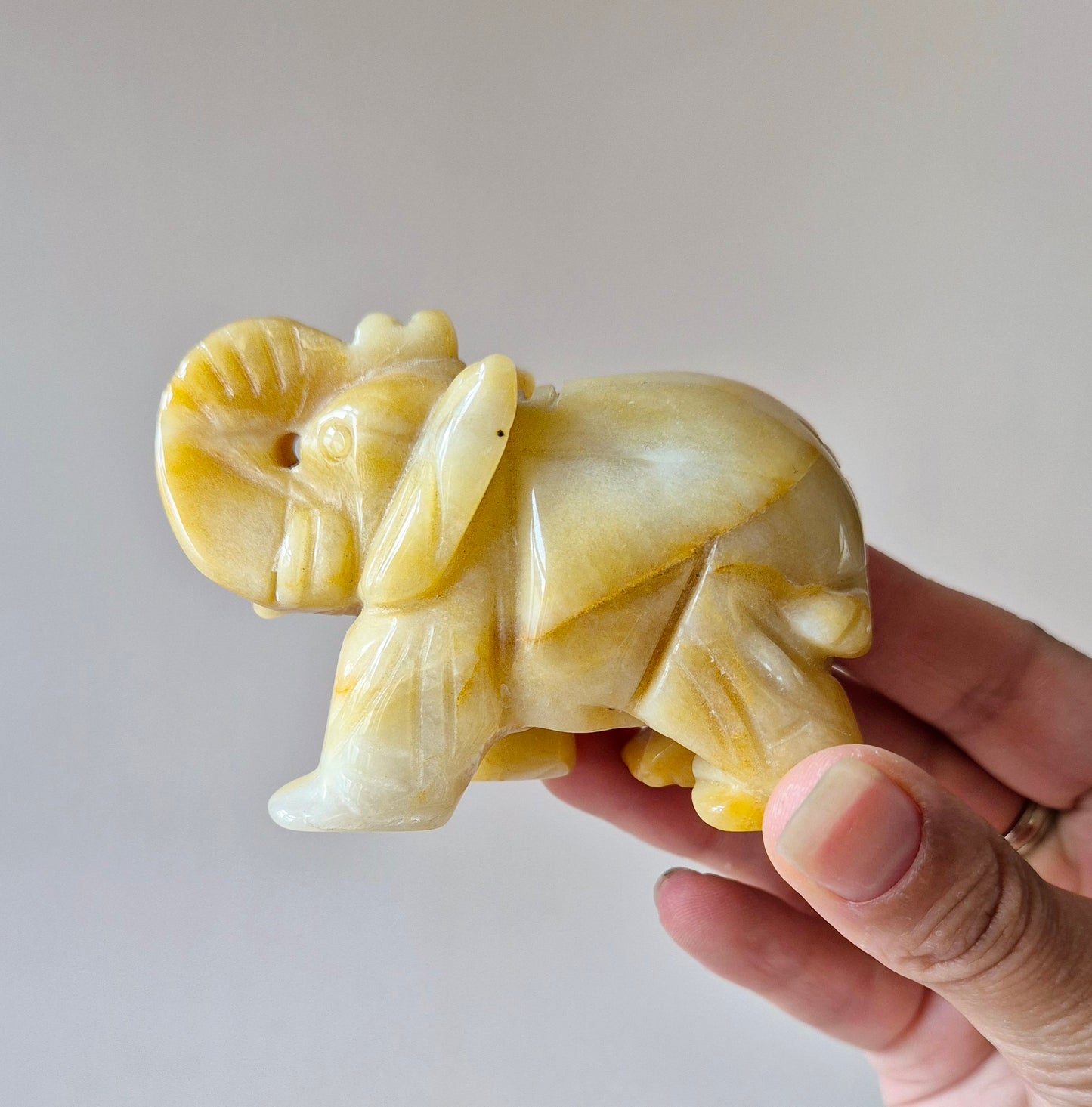 Wunderschöner Edelstein tropfenförmiger roter Moosachat Flamme – 85-120 g | Erdungsenergie & Kraft