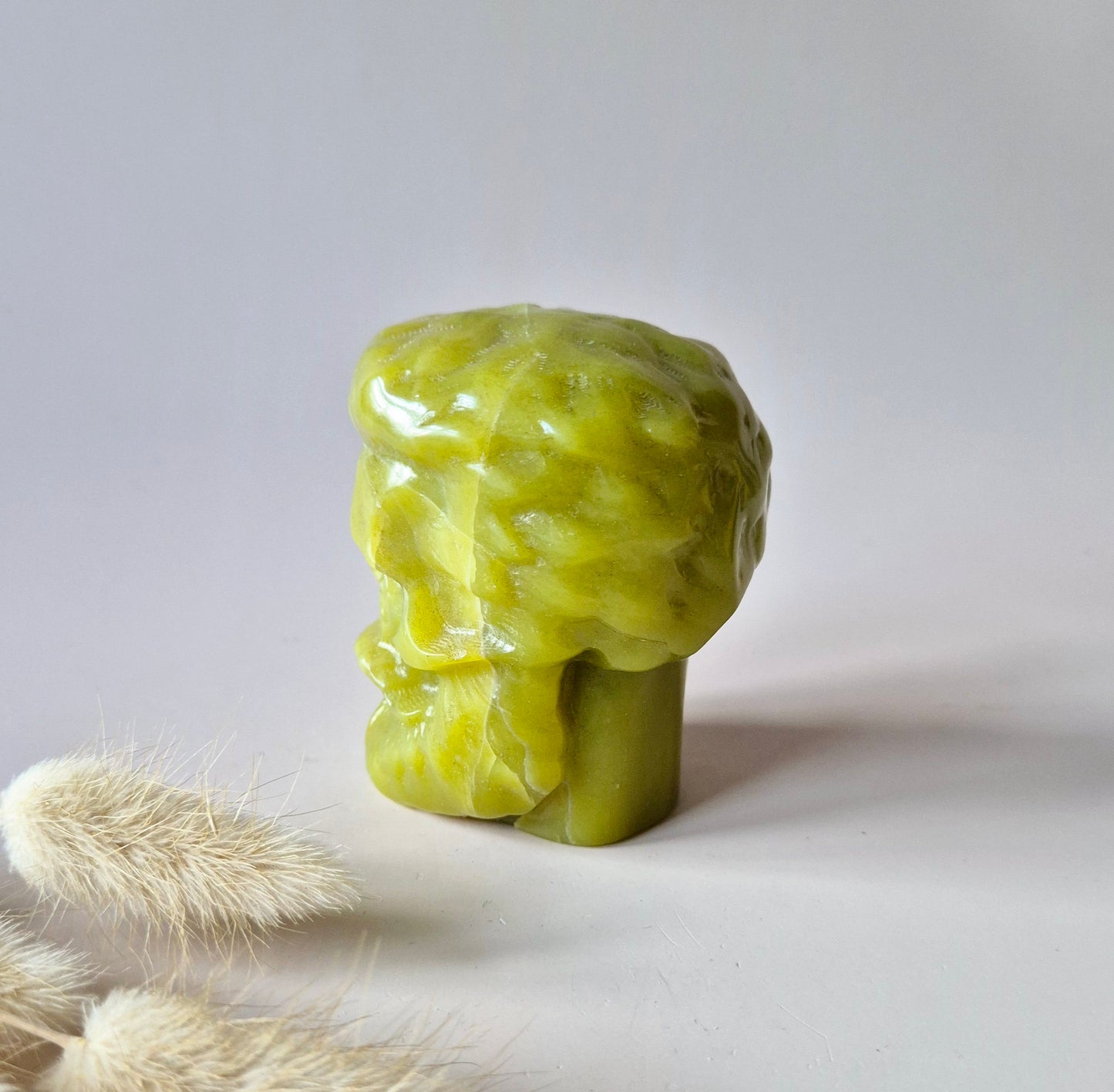 Edelsteen Carving van Serpentijn 200-300gr – Unieke decoratie met spirituele kracht